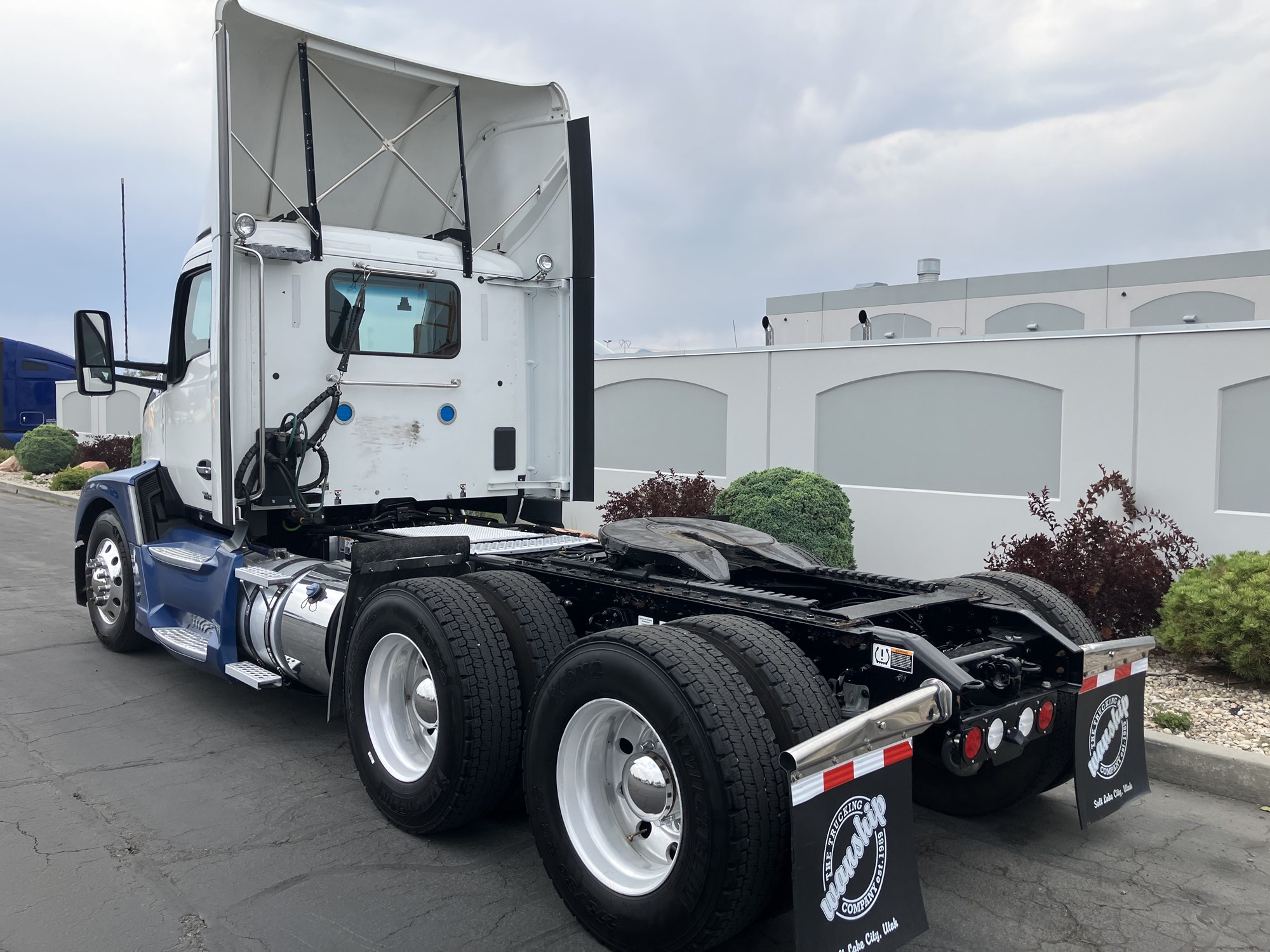 2023 Kenworth T680 Next Gen PJ231938C-07 2023 Kenworth T680 Next Gen PJ231938C-07