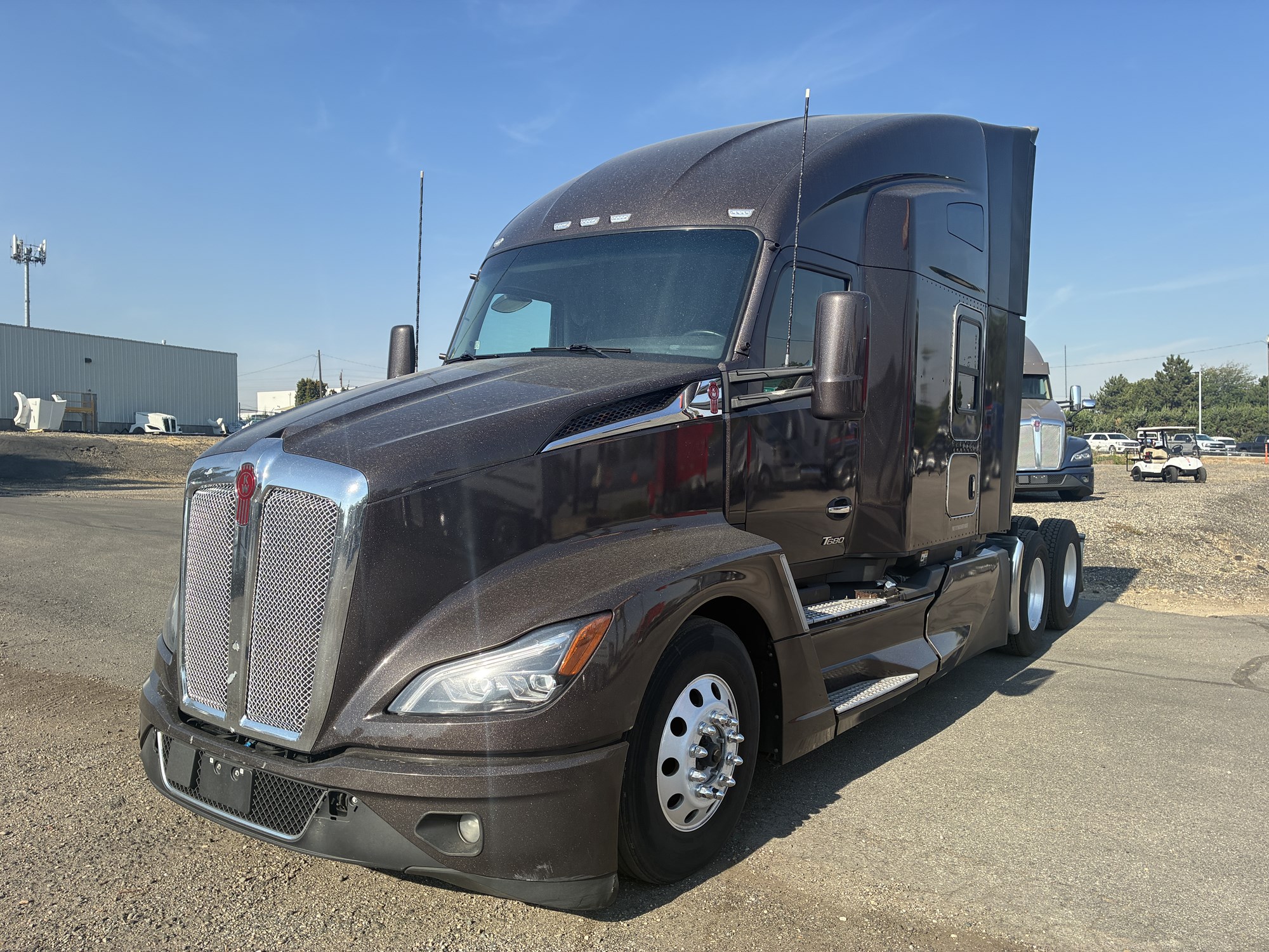 2023 Kenworth T680 Next Gen 2023 Kenworth T680 Next Gen - image 1 of 6