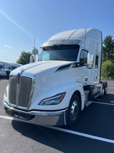 2024 Kenworth T680 RJ336941U-01