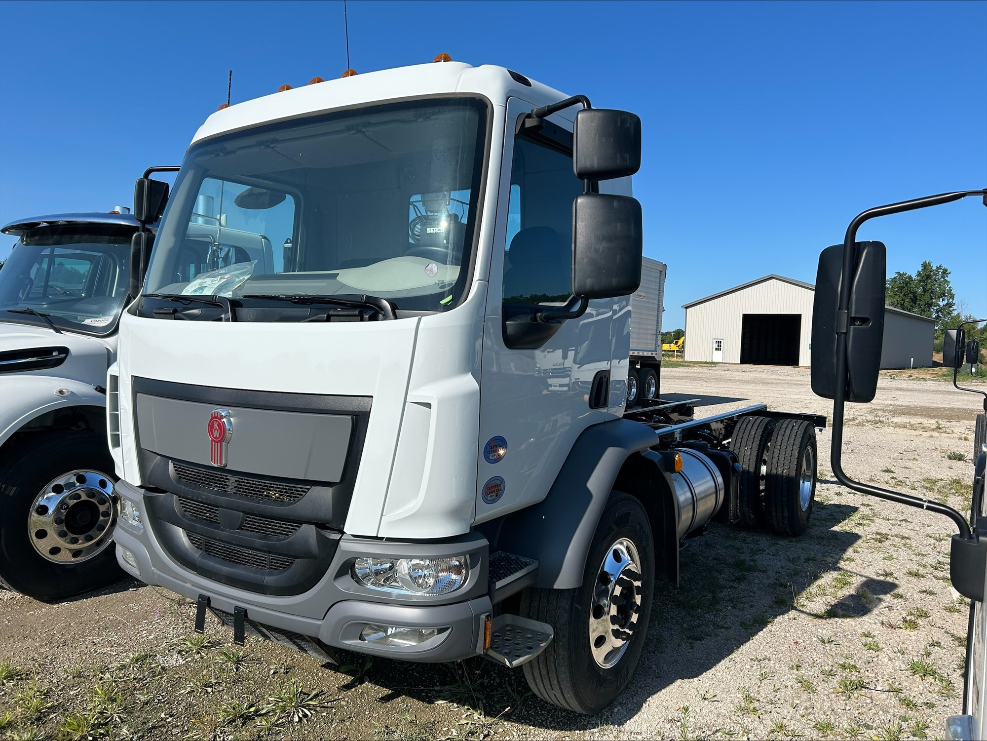 2025 Kenworth K300 2025 Kenworth K300 - image 1 of 6