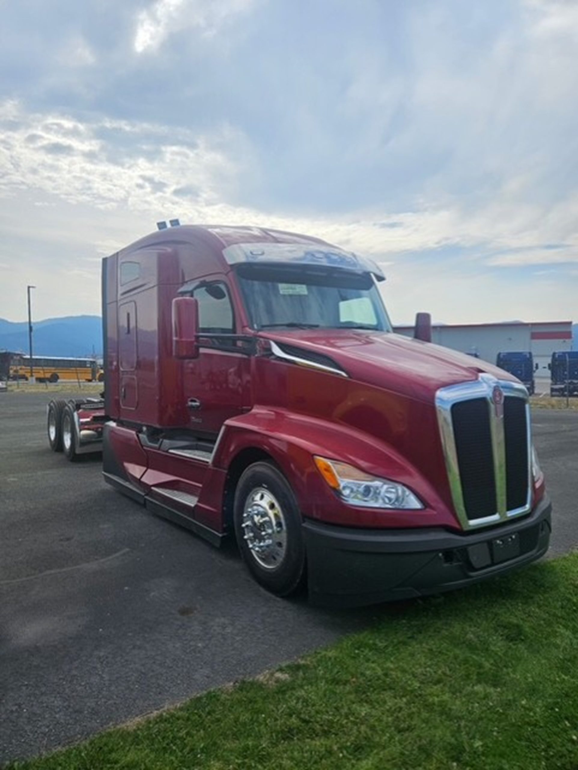 2027 Kenworth T680 Next Gen VJ259763-11 2027 Kenworth T680 Next Gen VJ259763-11