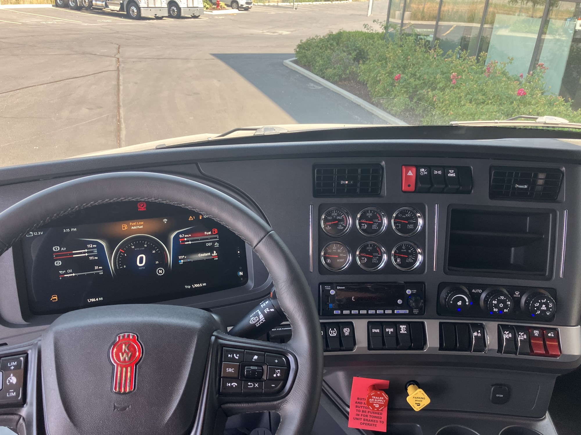 2027 Kenworth T680 Next Gen 2027 Kenworth T680 Next Gen - image 5 of 6