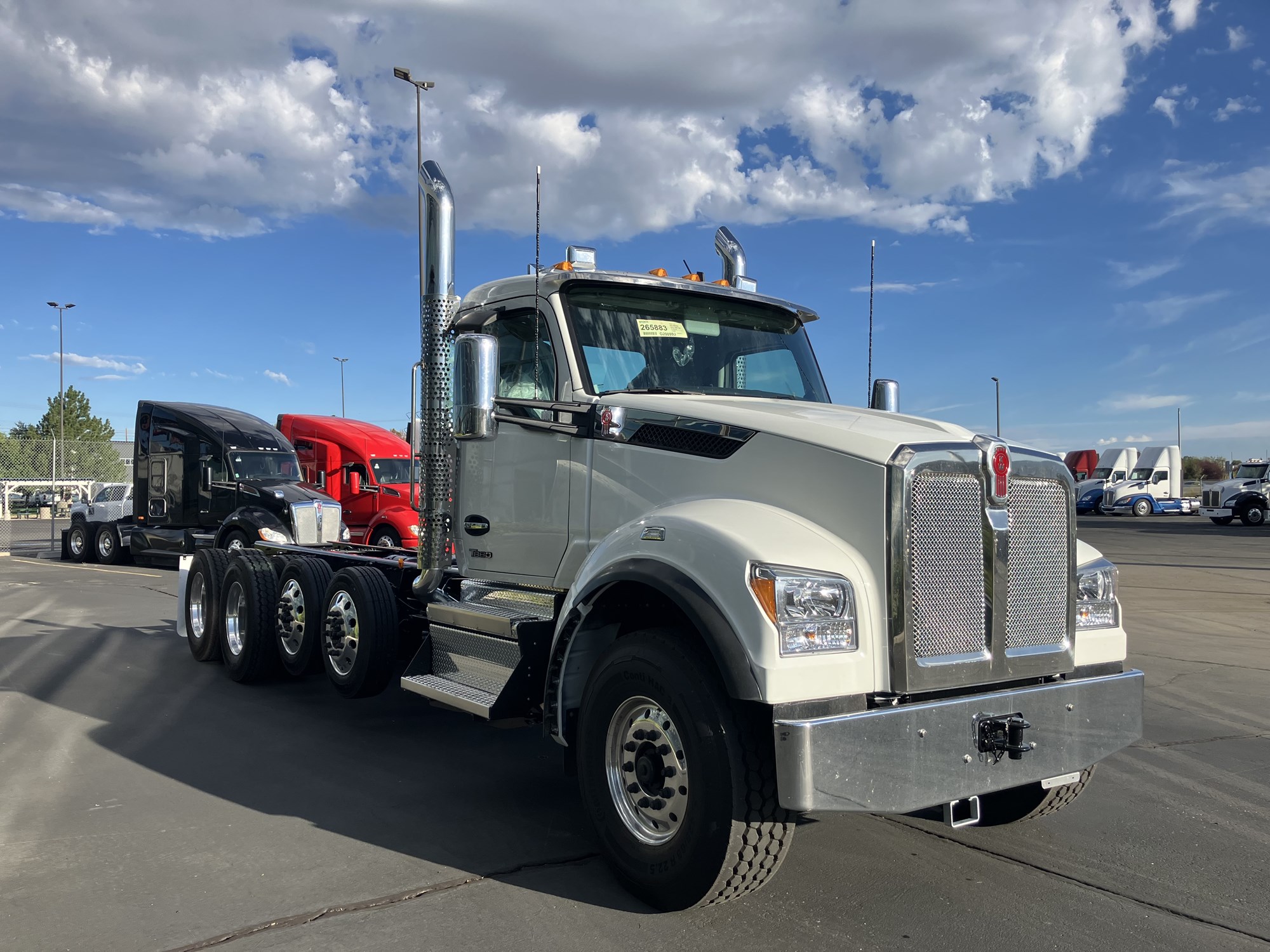 2027 Kenworth T880 2027 Kenworth T880 - image 3 of 6