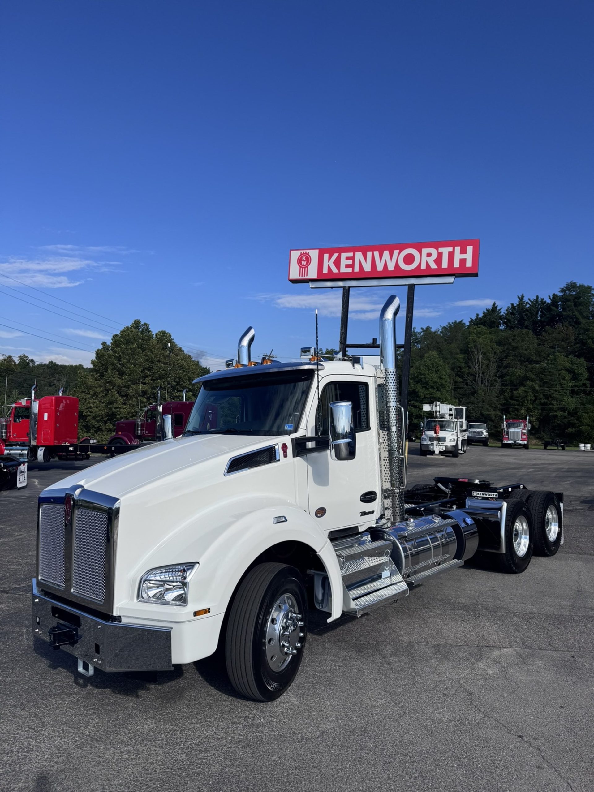 2027 Kenworth T880 2027 Kenworth T880 - image 3 of 6