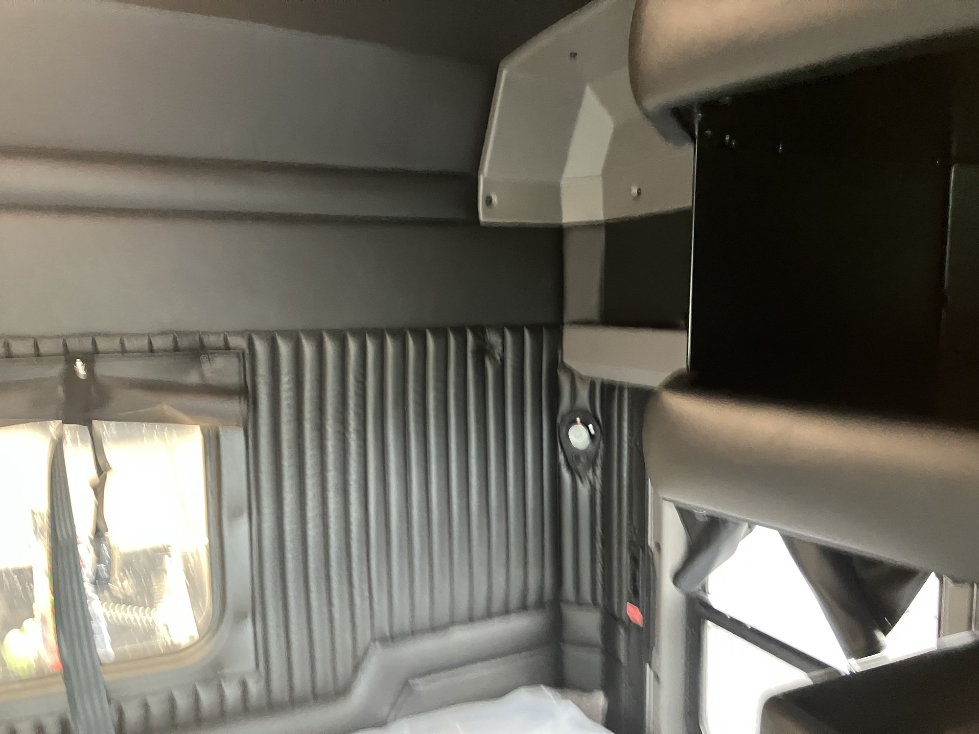 2027 Kenworth W900B VR254727-08 2027 Kenworth W900B VR254727-08