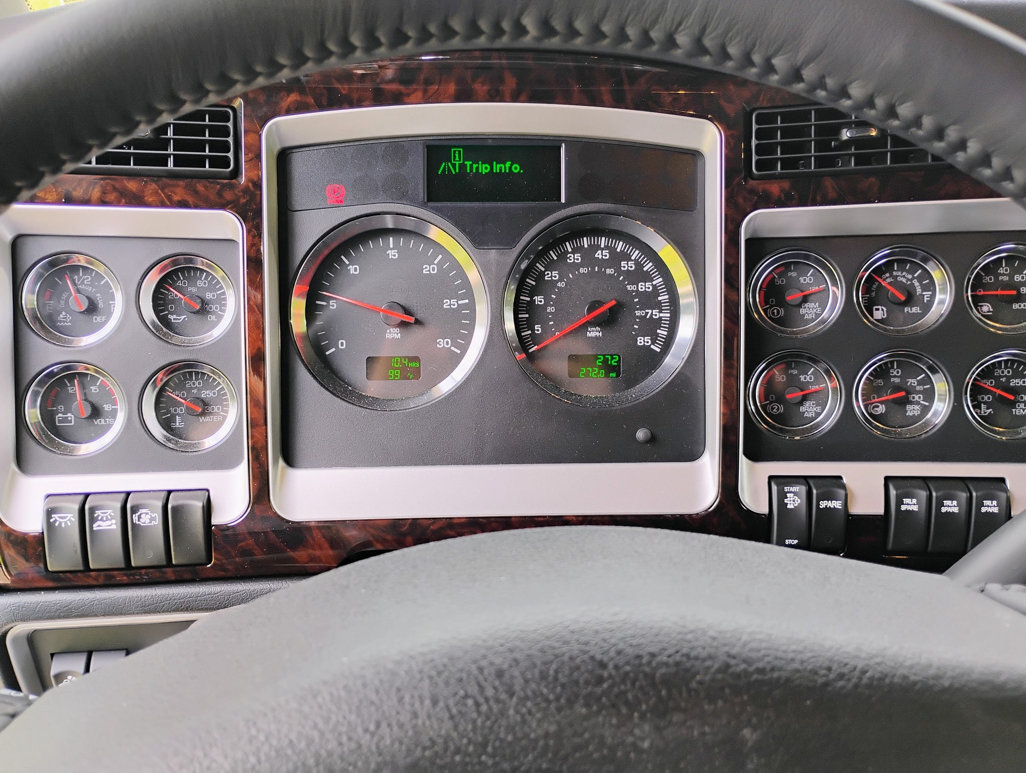2027 Kenworth W900L VR255054-16 2027 Kenworth W900L VR255054-16