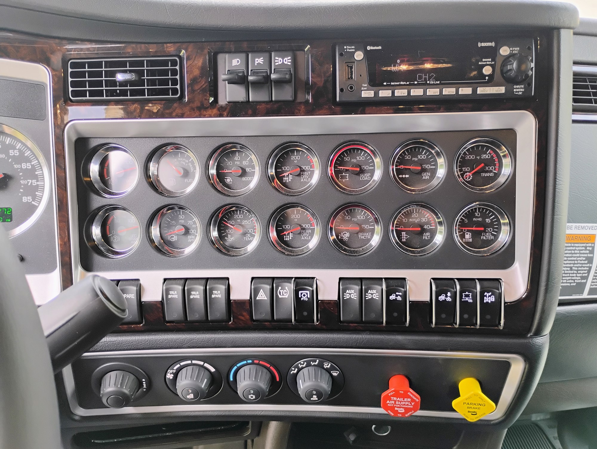2027 Kenworth W900L VR255054-17 2027 Kenworth W900L VR255054-17