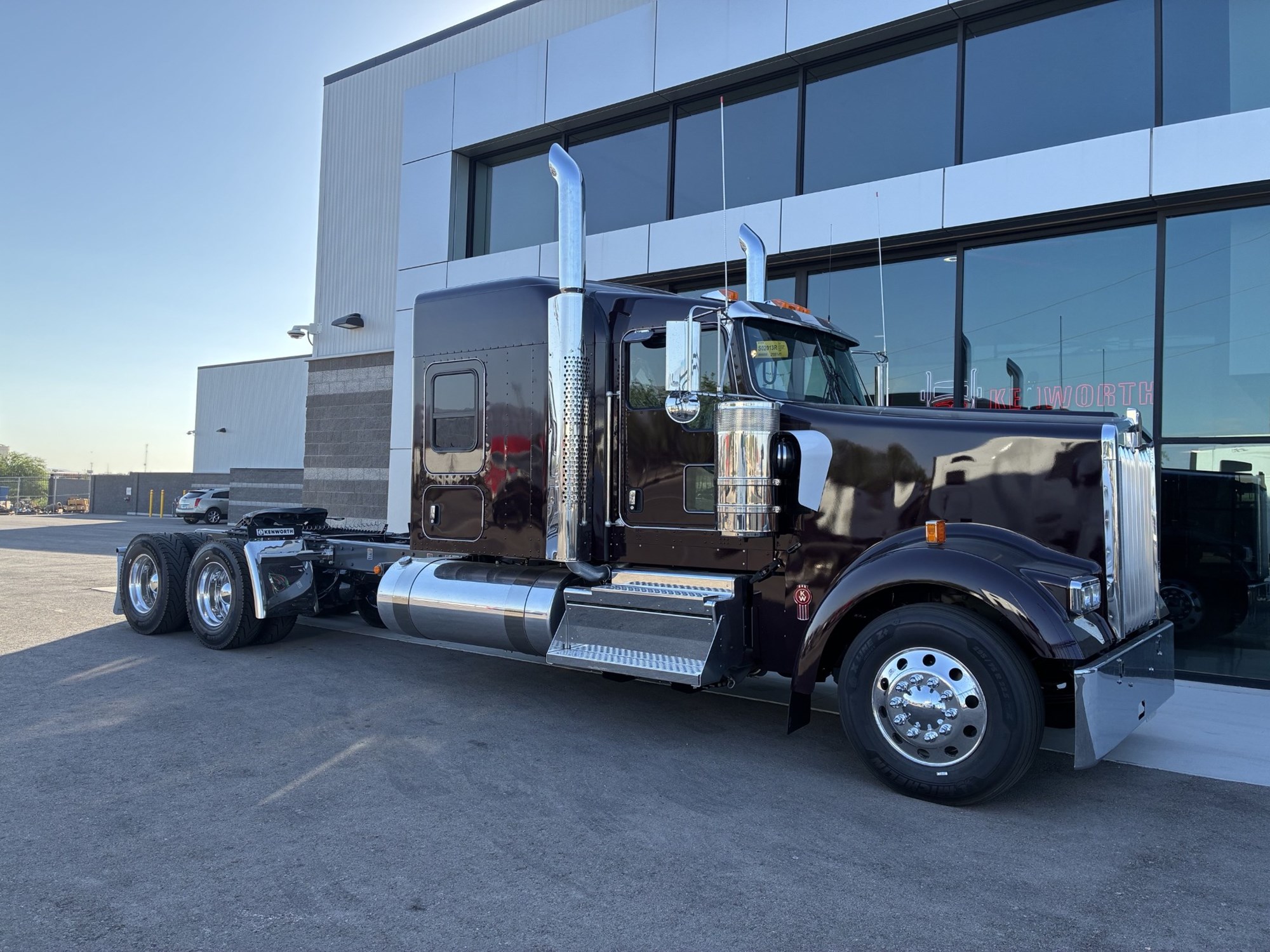 2027 Kenworth W900B 2027 Kenworth W900B - image 1 of 6