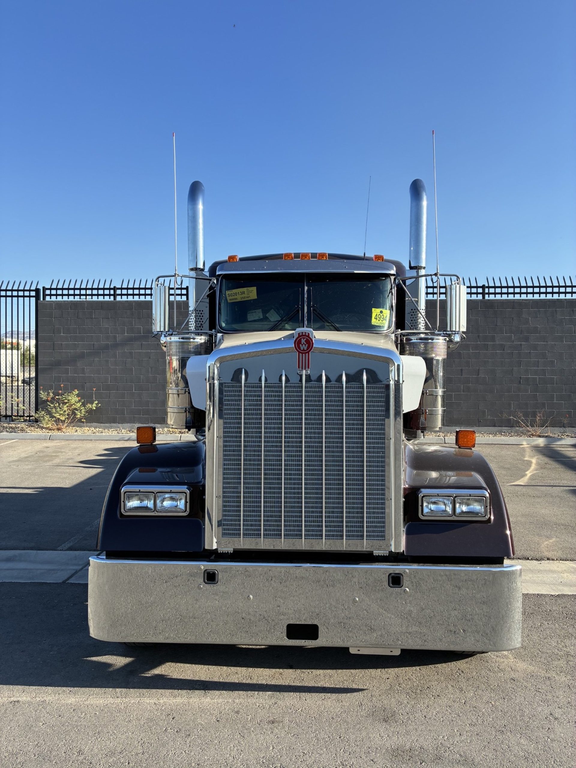 2027 Kenworth W900B 2027 Kenworth W900B - image 4 of 6
