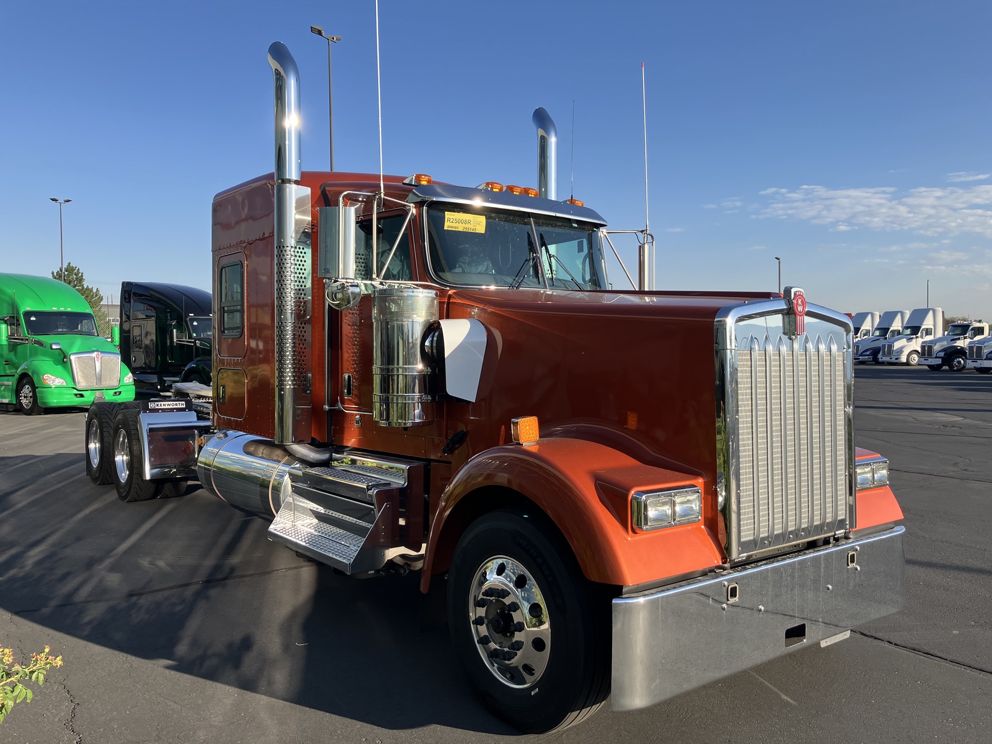 2027 Kenworth W900B 2027 Kenworth W900B - image 3 of 6
