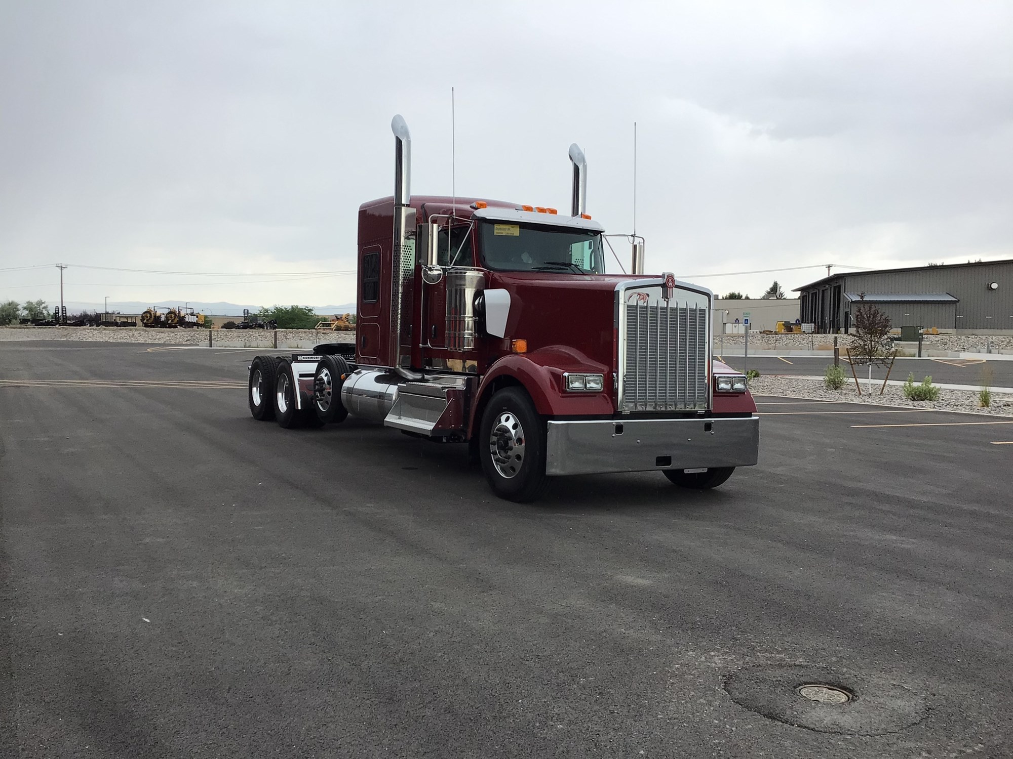 2027 Kenworth W900B VR255164-08 2027 Kenworth W900B VR255164-08