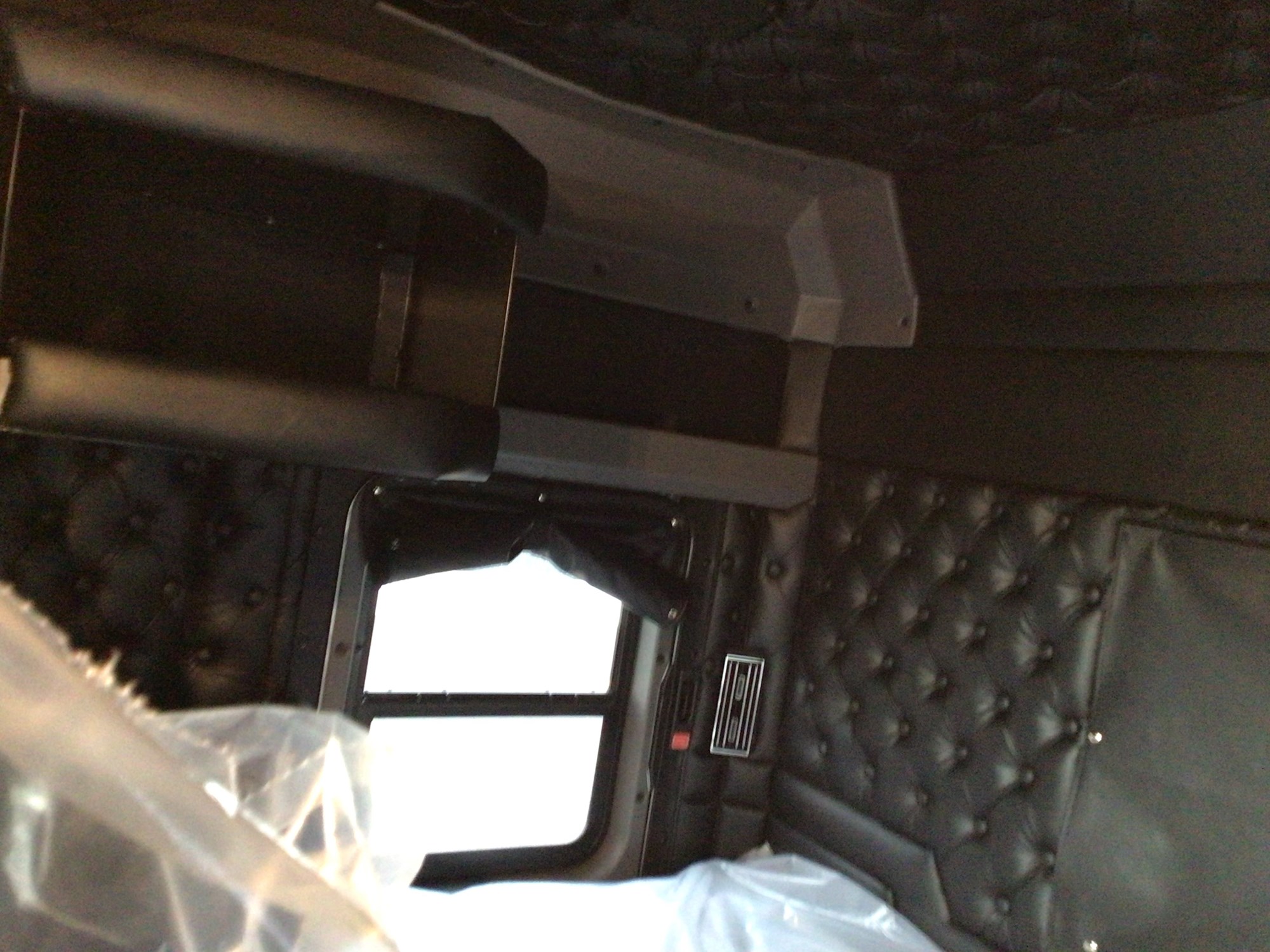 2027 Kenworth W900B VR255164-13 2027 Kenworth W900B VR255164-13