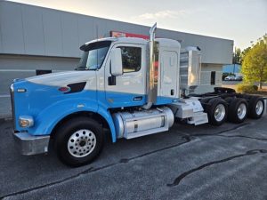 2015 Peterbilt 567 FD295157U-01