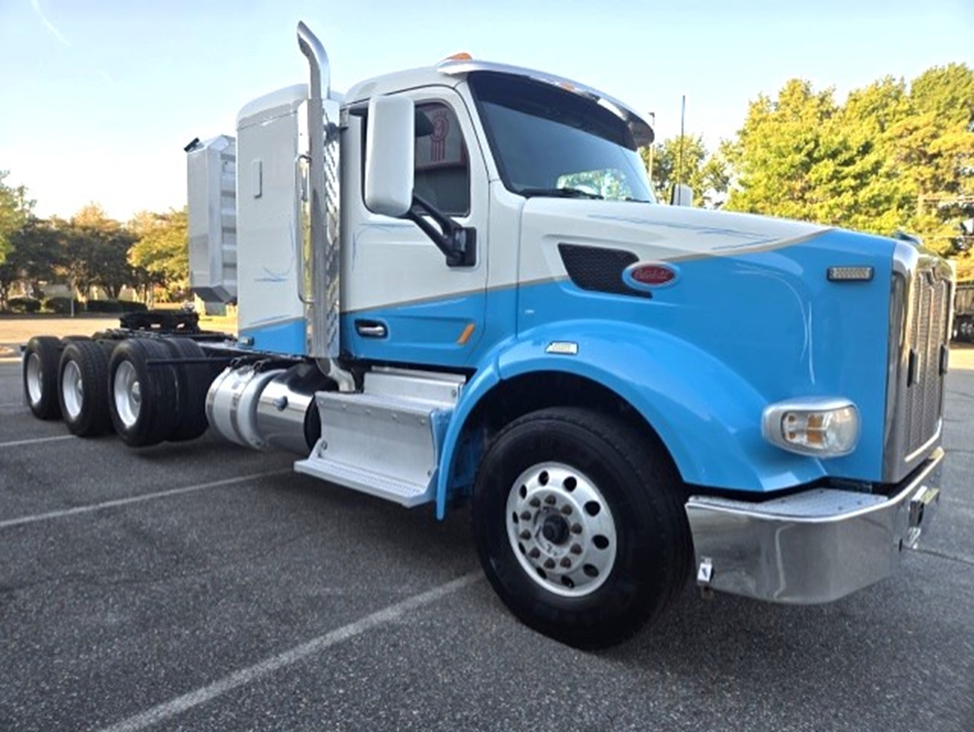 2015 Peterbilt 567 2015 Peterbilt 567 - image 5 of 6
