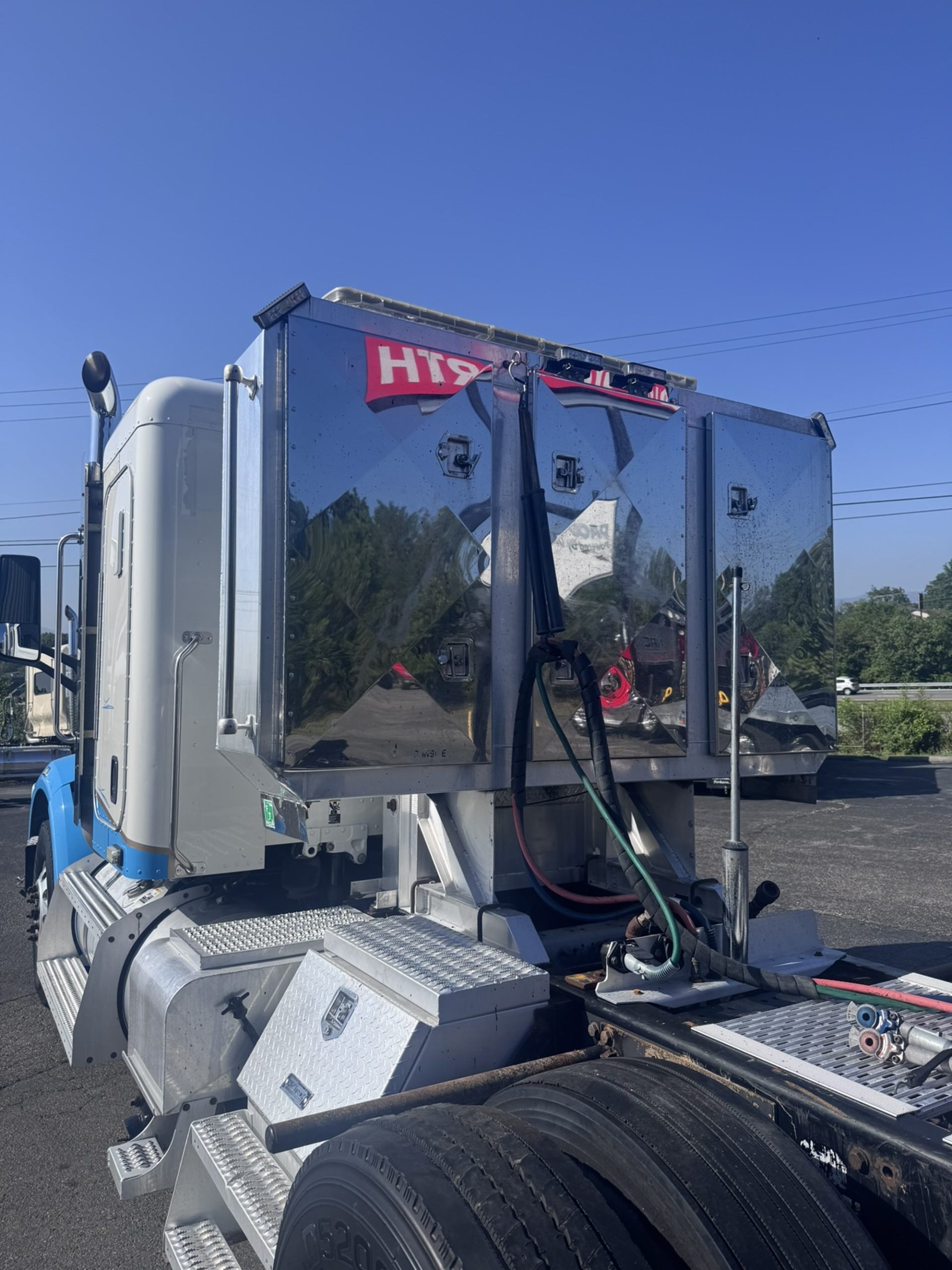 2015 Peterbilt 567 FD295157U-20 2015 Peterbilt 567 FD295157U-20