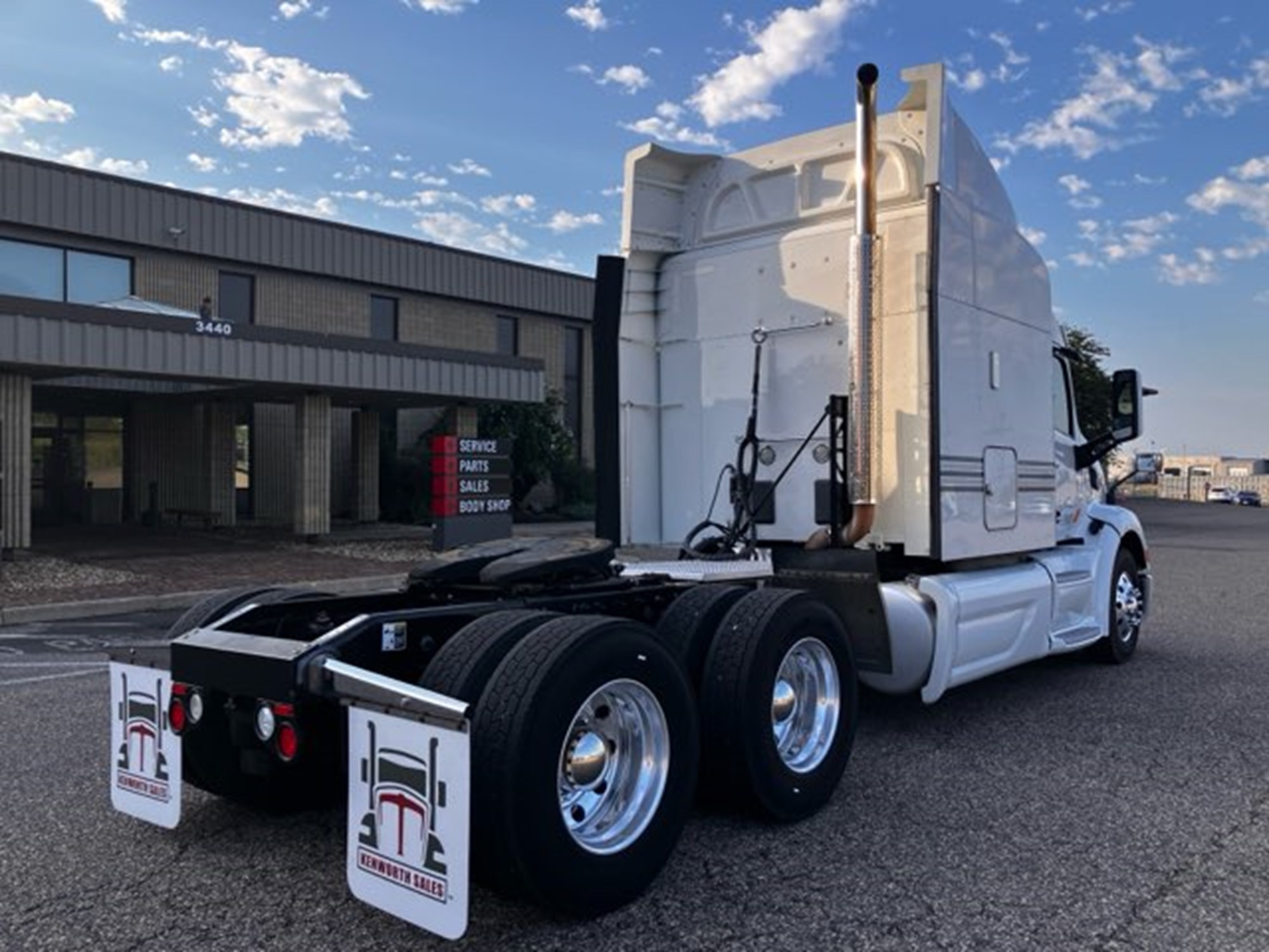 2016 Peterbilt 579 2016 Peterbilt 579 - image 6 of 6