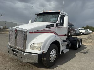 2016 Kenworth T880 GJ485027U-01