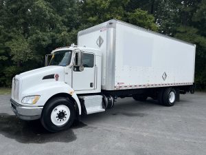 2018 Kenworth T270 JM179233U-01
