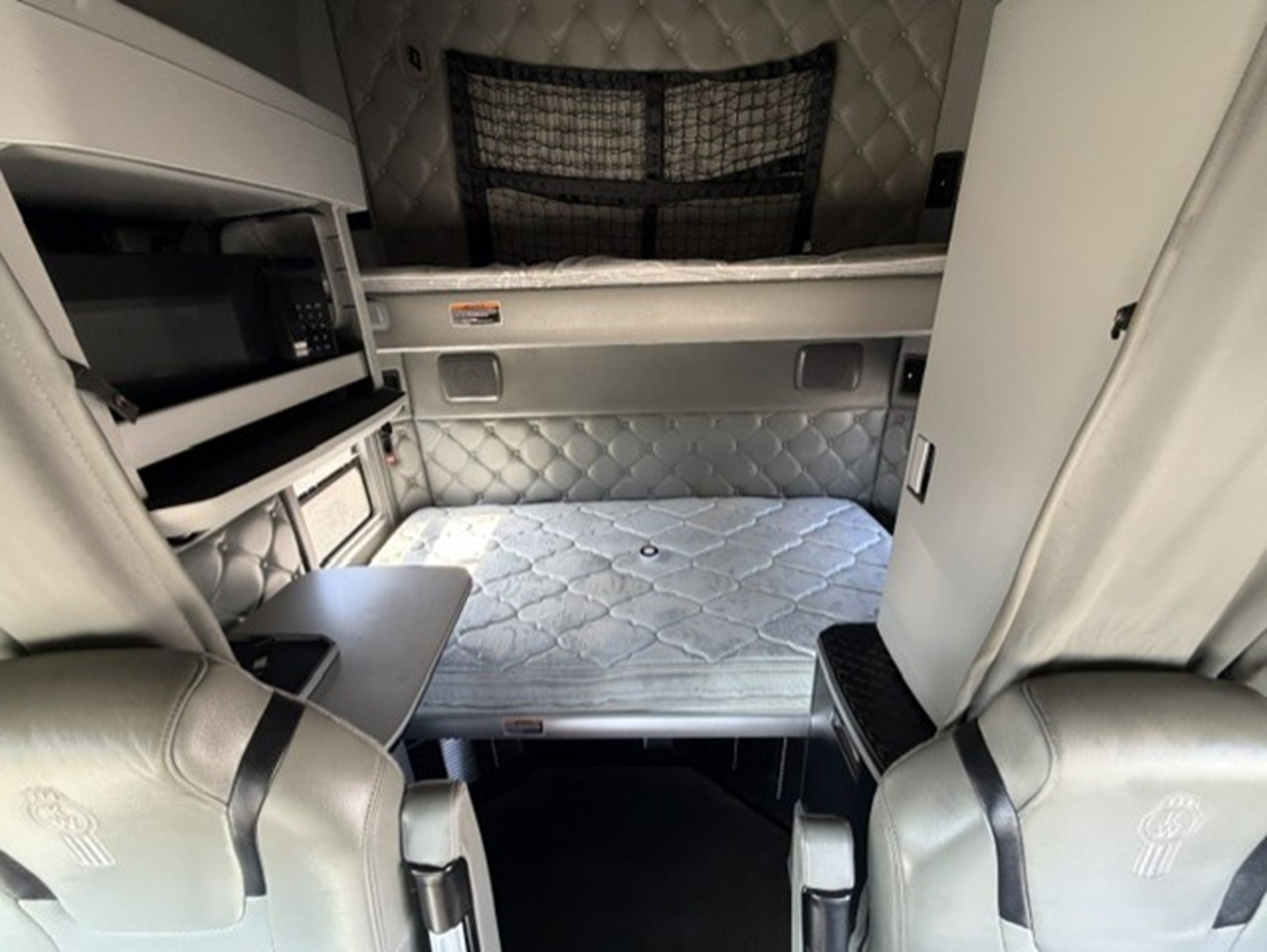 2019 Kenworth T680 KJ367780U-19 2019 Kenworth T680 KJ367780U-19