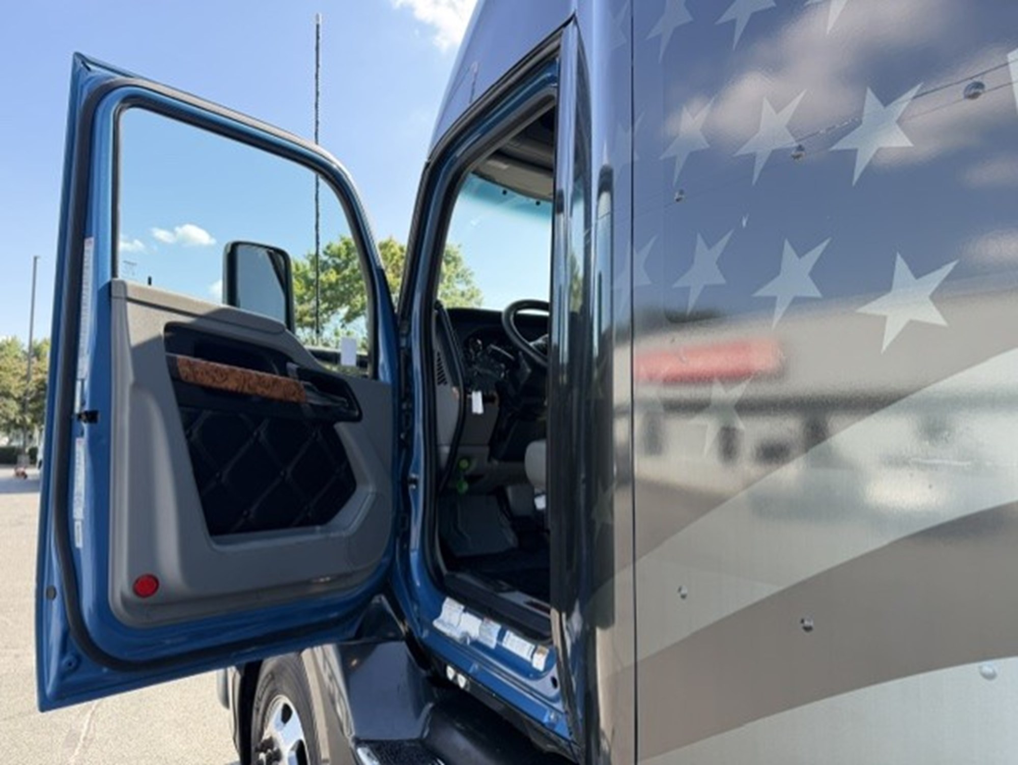 2019 Kenworth T680 KJ367780U-24 2019 Kenworth T680 KJ367780U-24