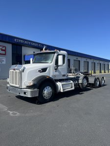 2020 Peterbilt 567 LD683111U-01