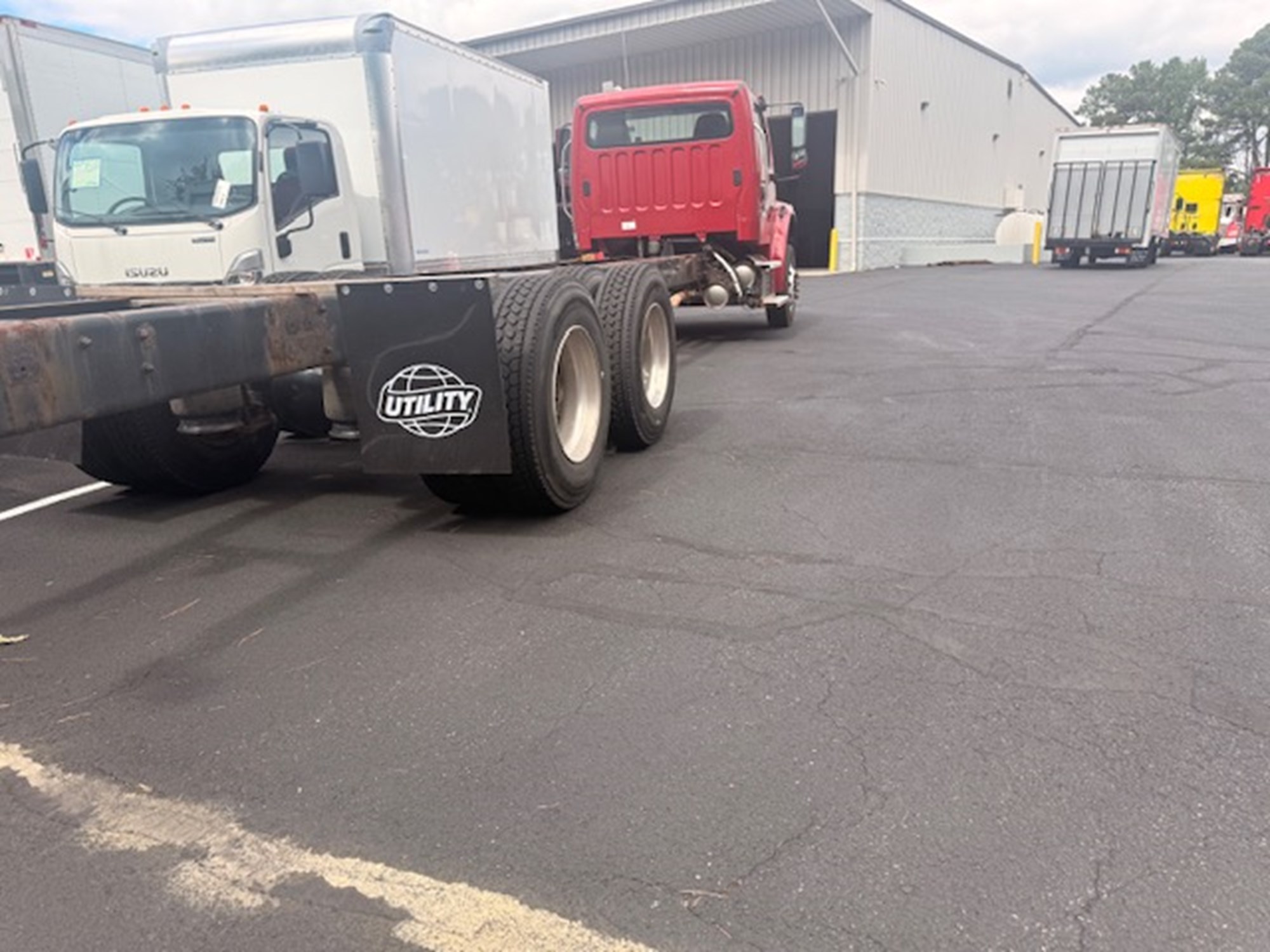 2020 Freightliner M2 2020 Freightliner M2 - image 3 of 6