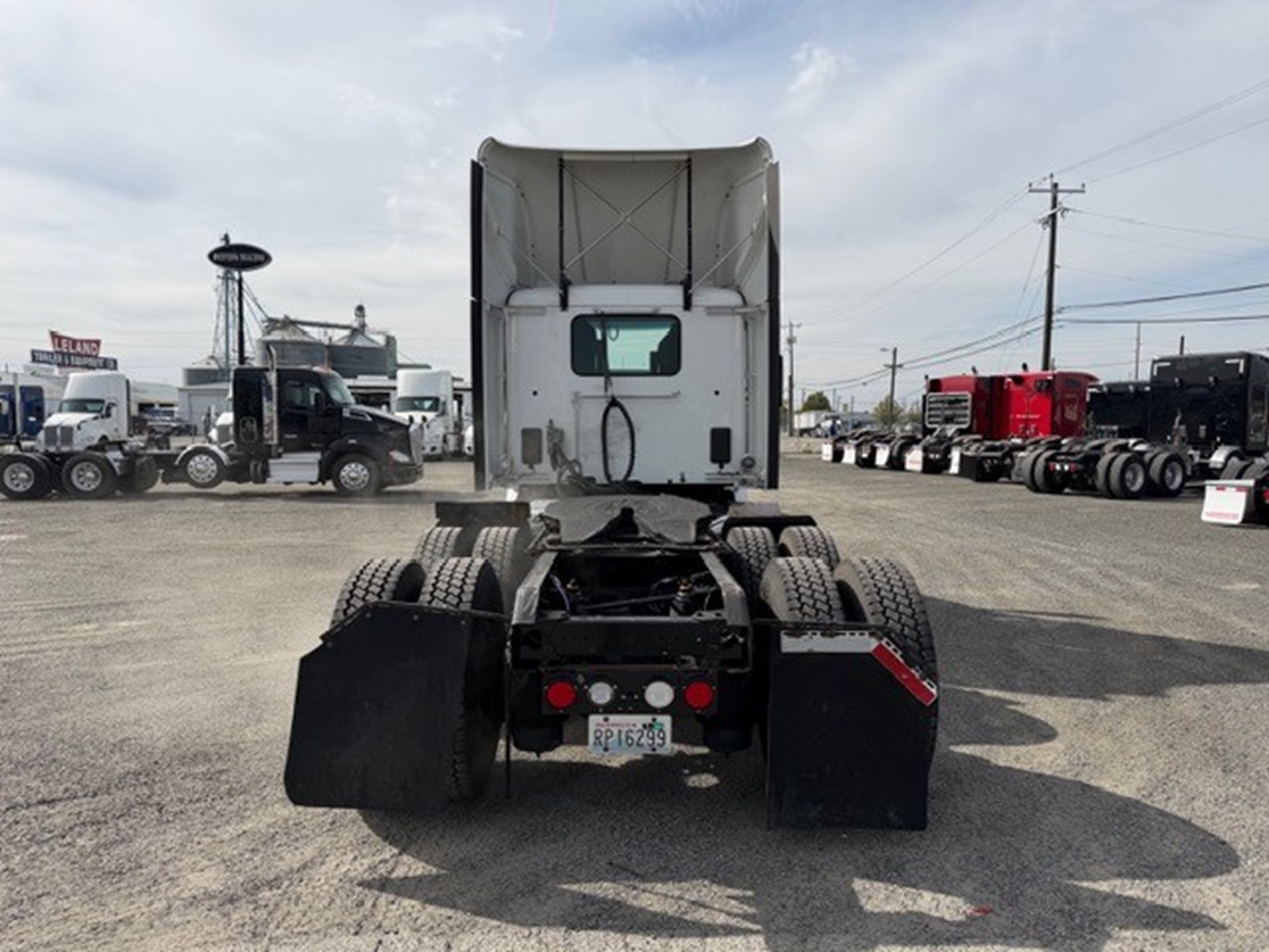 2020 Kenworth T680 2020 Kenworth T680 - image 5 of 6