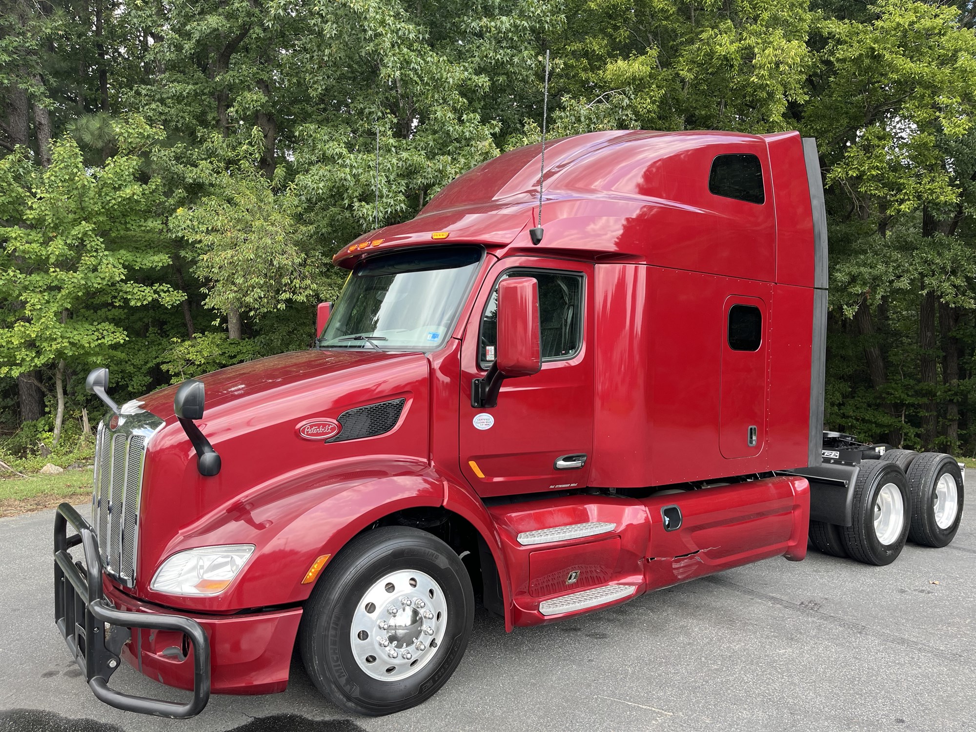 2021 Peterbilt 579 2021 Peterbilt 579 - image 1 of 6