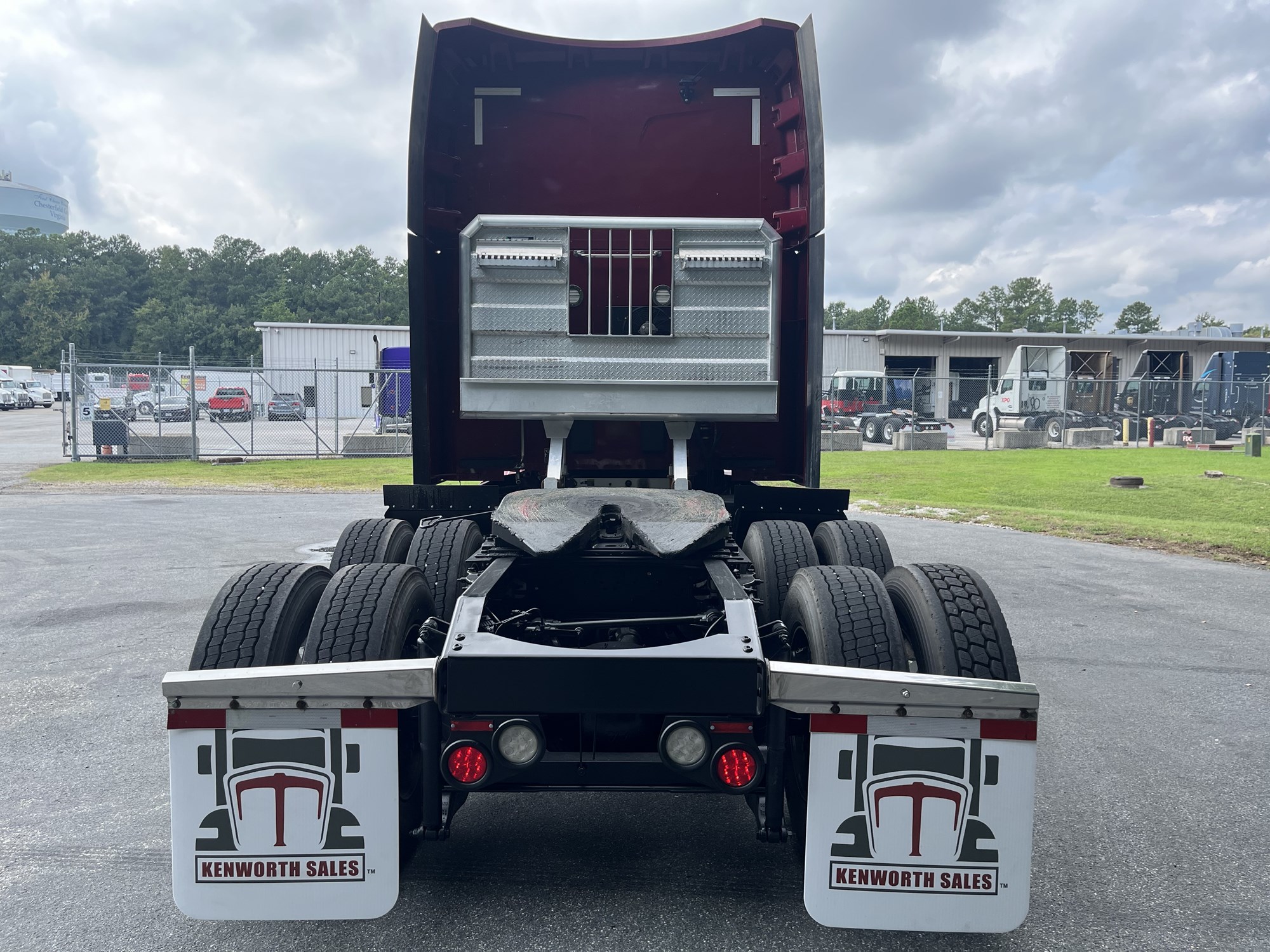 2021 Peterbilt 579 2021 Peterbilt 579 - image 5 of 6