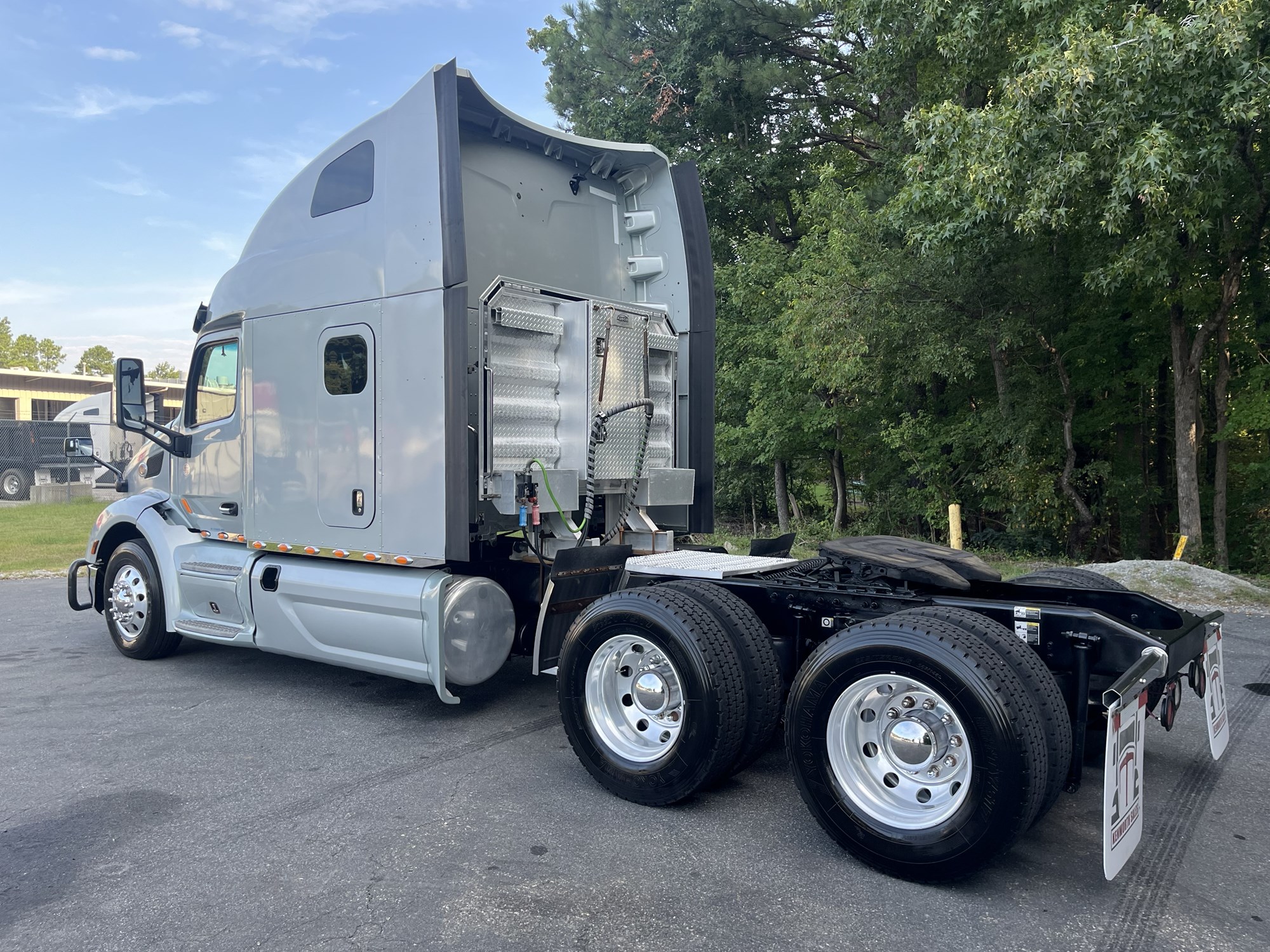 2021 Peterbilt 579 2021 Peterbilt 579 - image 6 of 6