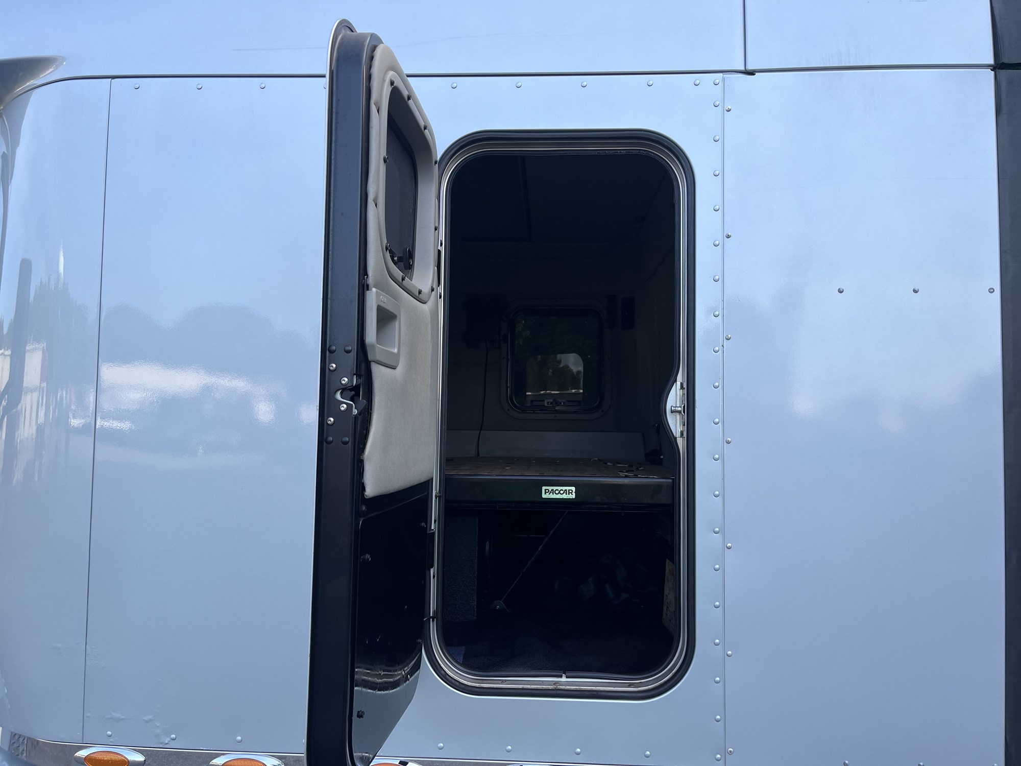 2021 Peterbilt 579 MD707694U-13 2021 Peterbilt 579 MD707694U-13