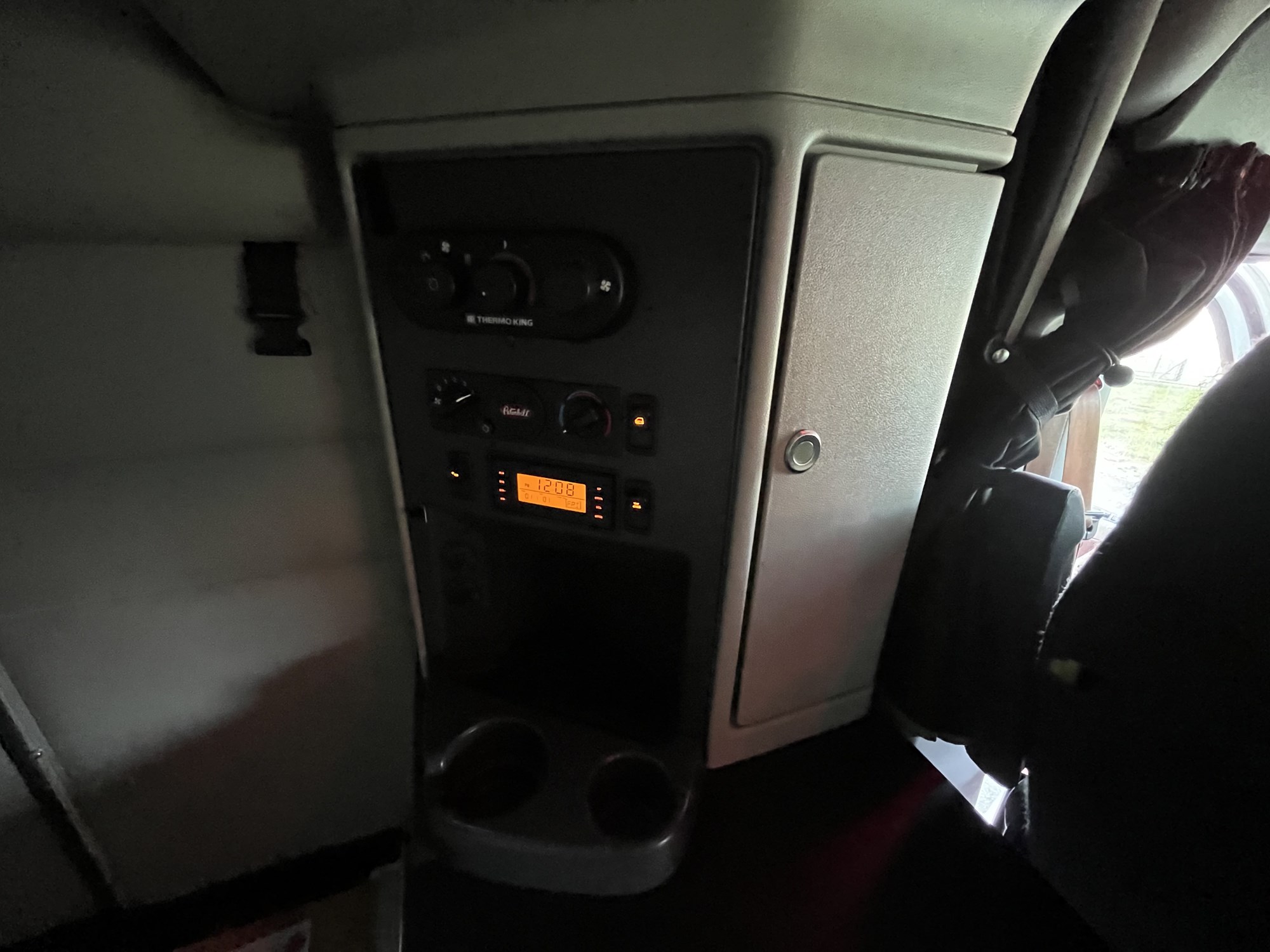 2021 Peterbilt 579 MD707694U-18 2021 Peterbilt 579 MD707694U-18