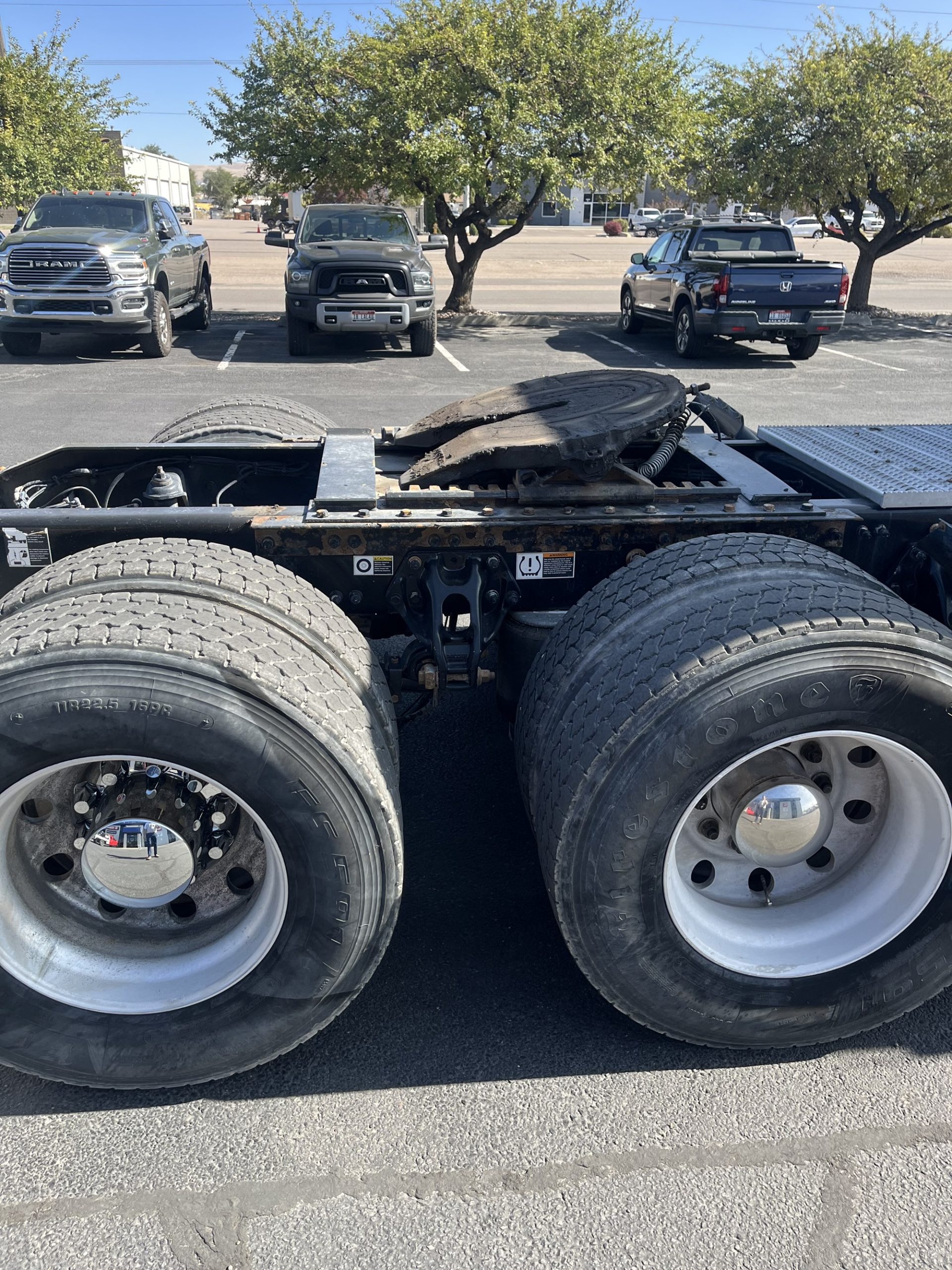 2021 Peterbilt 567 2021 Peterbilt 567 - image 5 of 6