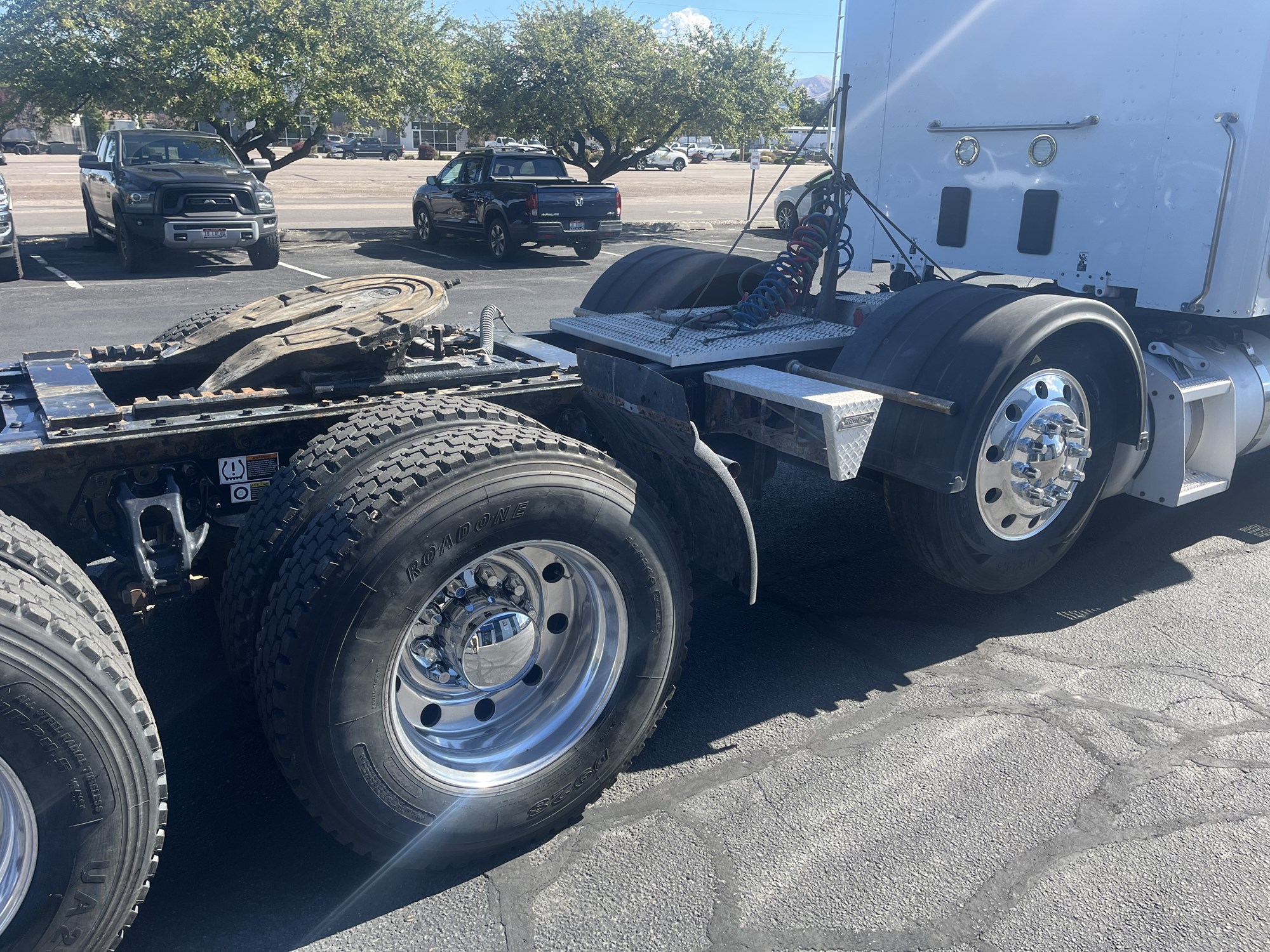 2021 Peterbilt 567 2021 Peterbilt 567 - image 5 of 6
