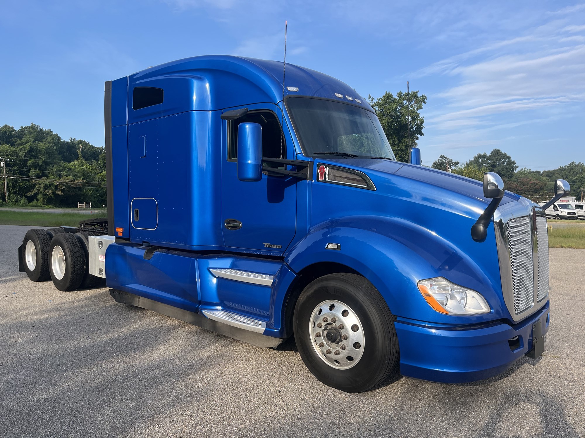 2021 Kenworth T680 2021 Kenworth T680 - image 3 of 6