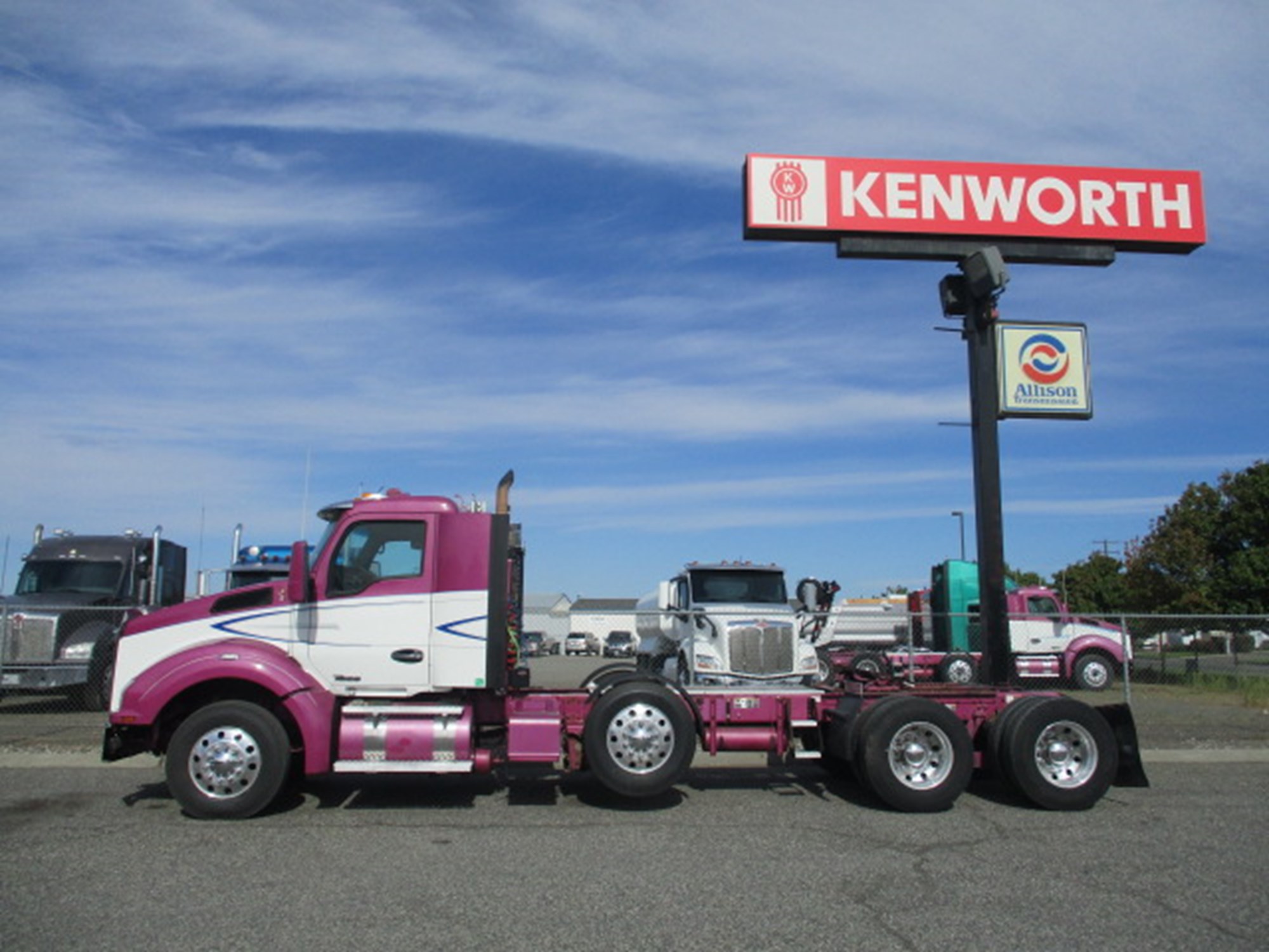 2021 Kenworth T880 2021 Kenworth T880 - image 3 of 6
