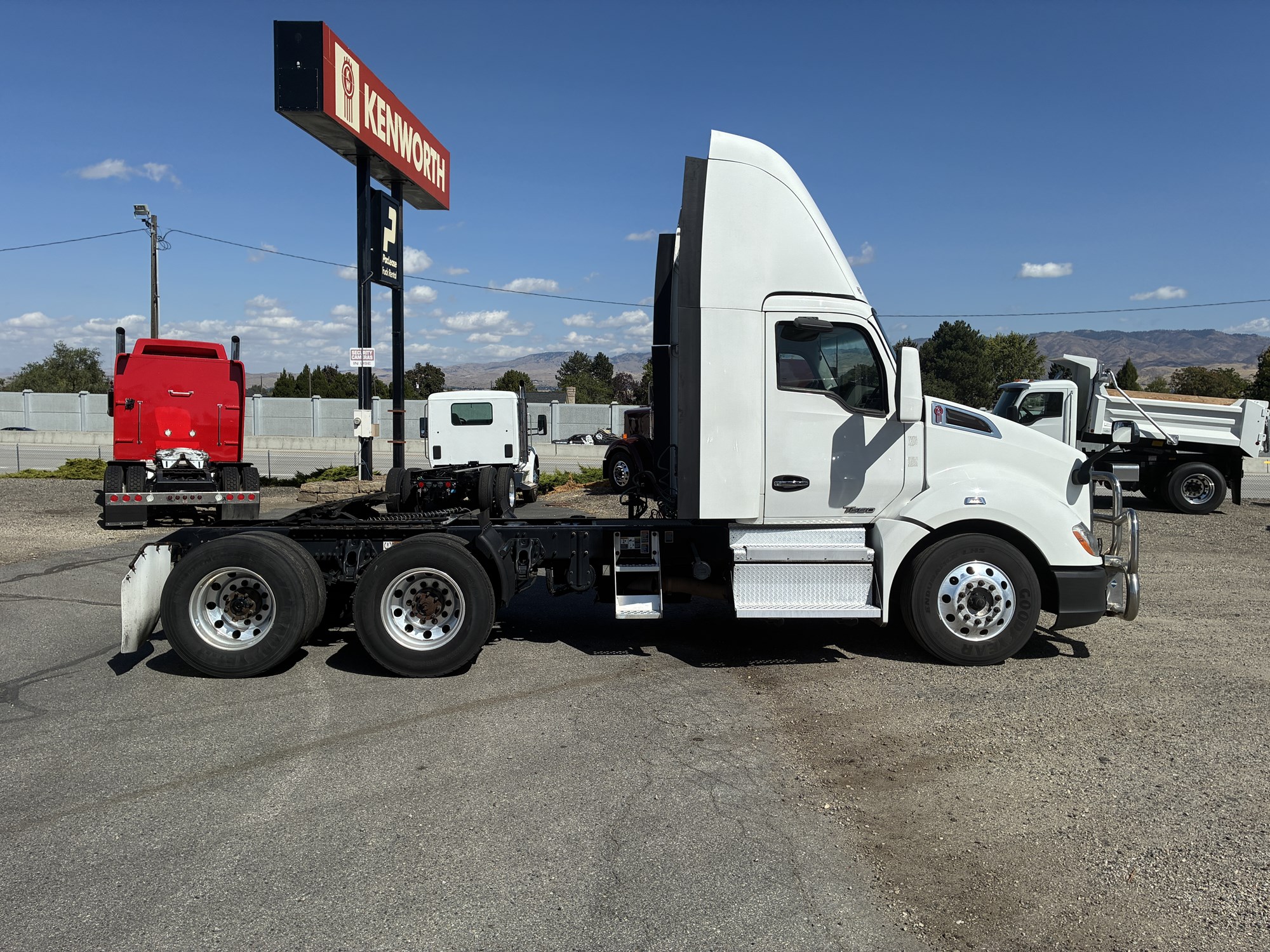 2021 Kenworth T680 2021 Kenworth T680 - image 6 of 6
