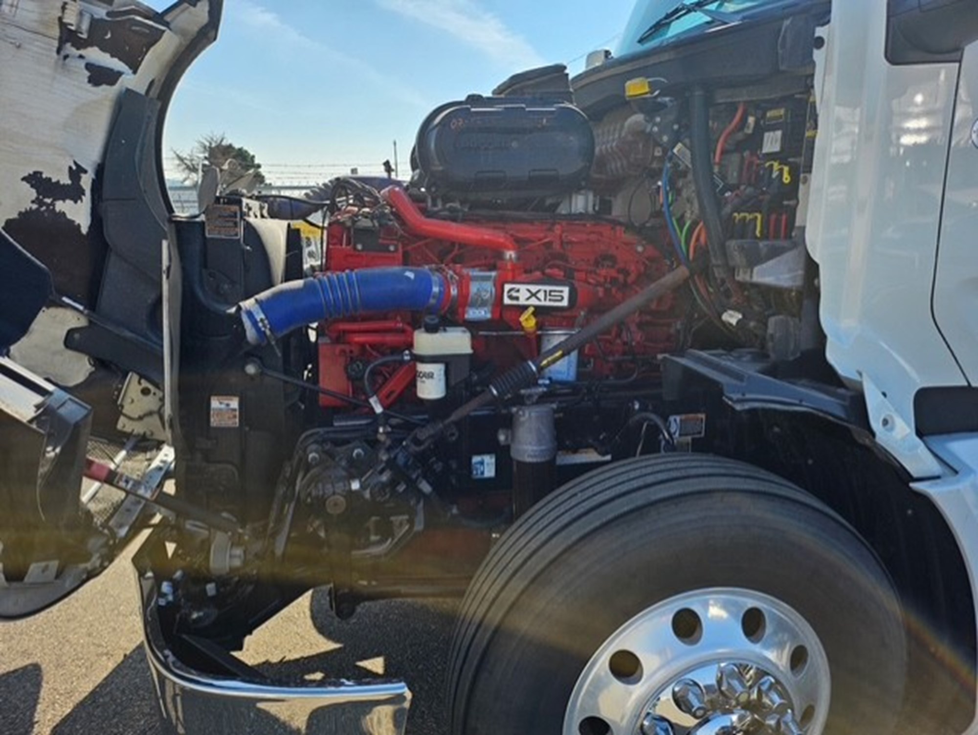 2022 Peterbilt 579 2022 Peterbilt 579 - image 4 of 6