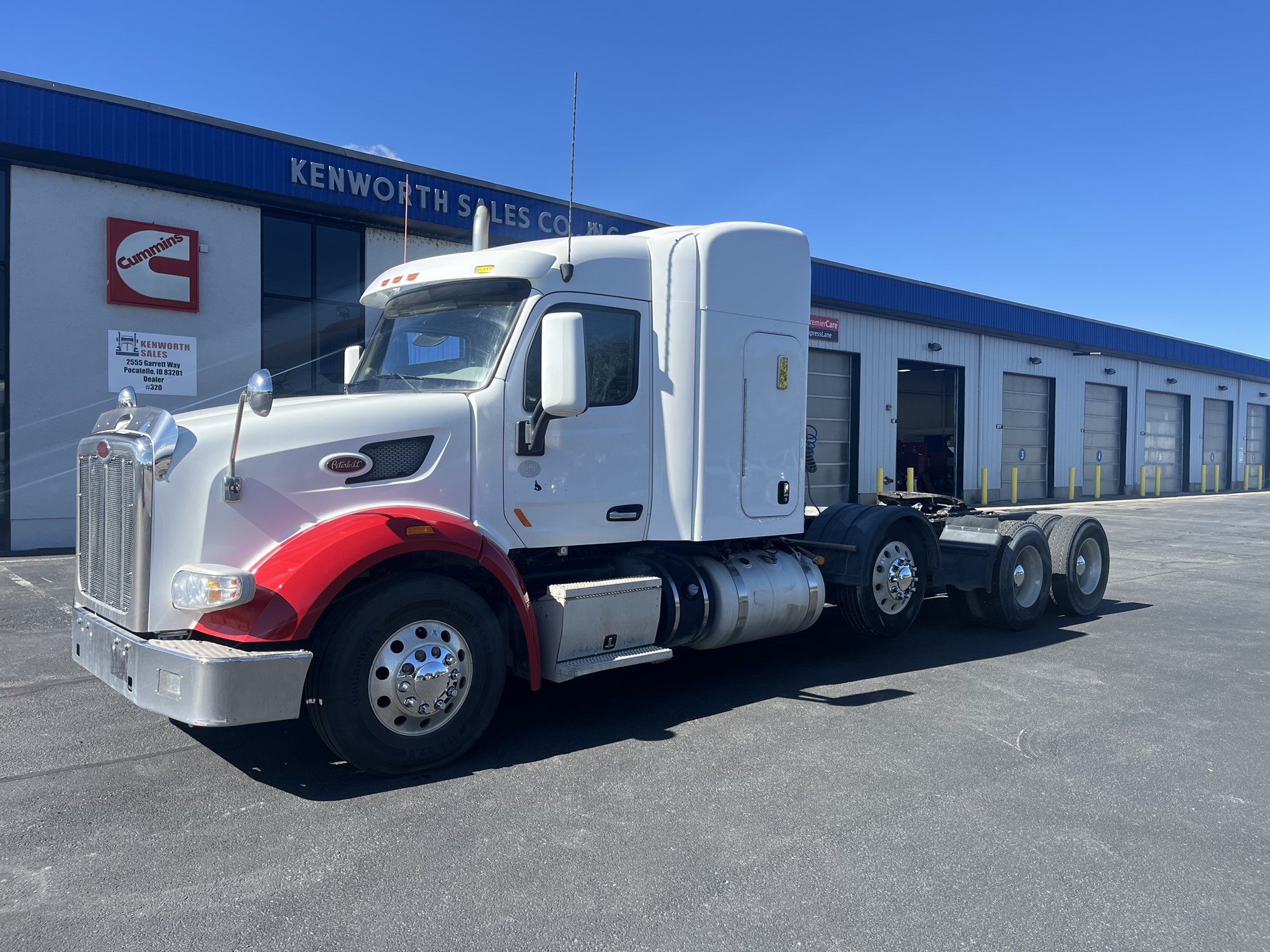 2022 Peterbilt 567 2022 Peterbilt 567 - image 1 of 6