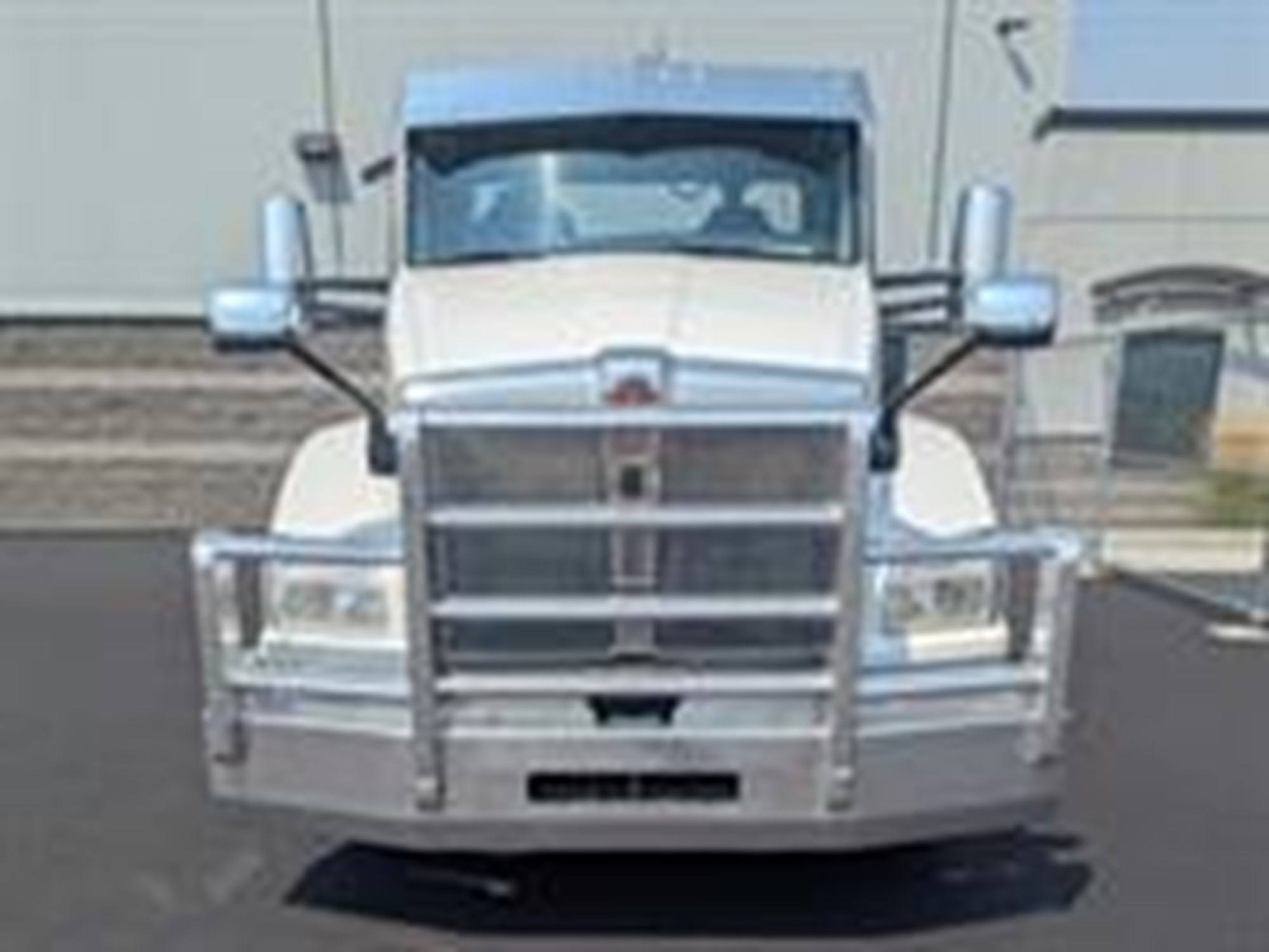 2022 Kenworth T880 2022 Kenworth T880 - image 3 of 5