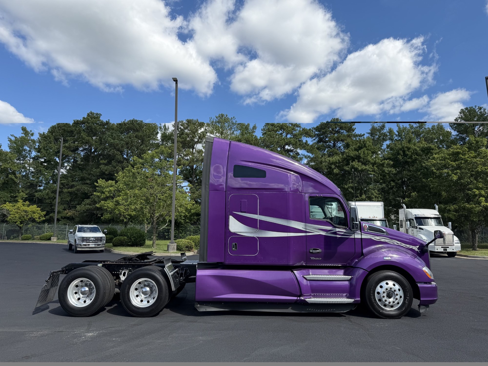 2022 Kenworth T680 2022 Kenworth T680 - image 5 of 6