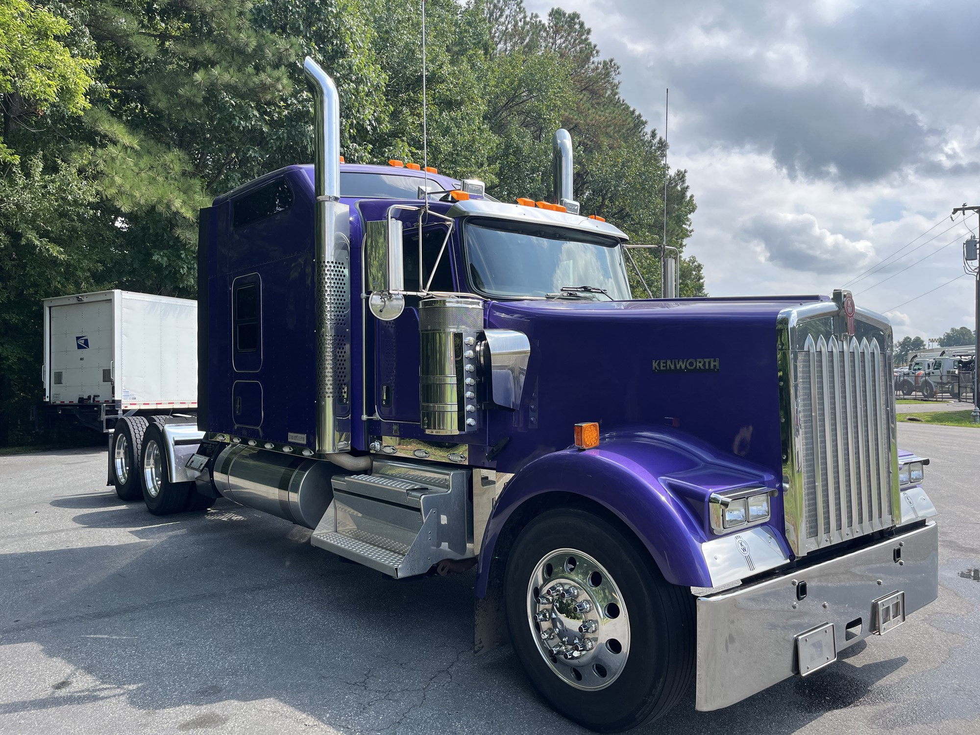 2022 Kenworth W900 2022 Kenworth W900 - image 3 of 6