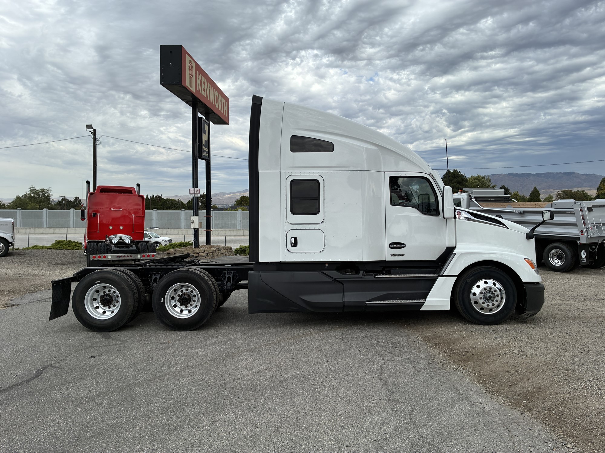 2023 Kenworth T680 Next Gen - image 6 of 6