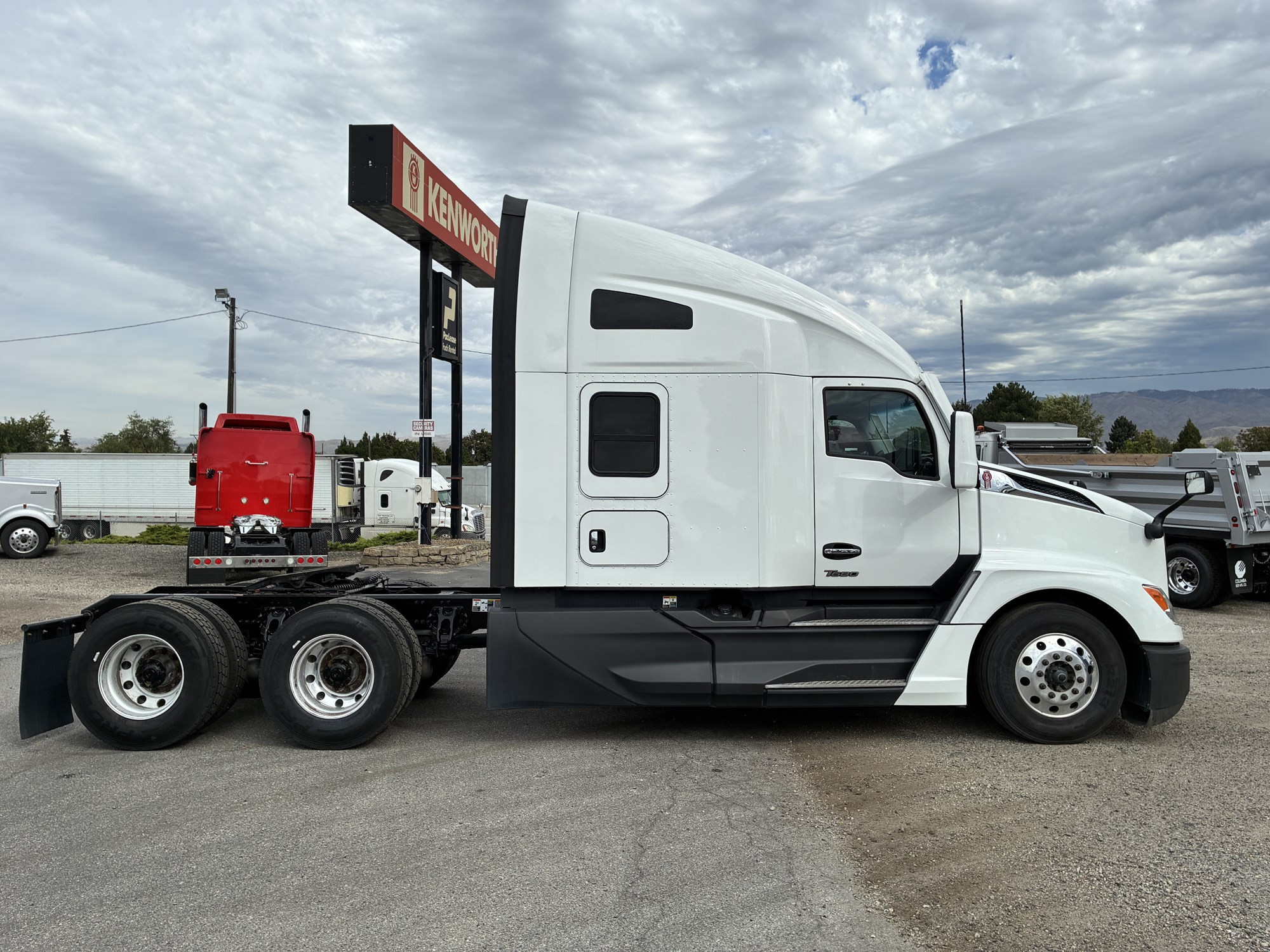 2023 Kenworth T680 Next Gen - image 6 of 6