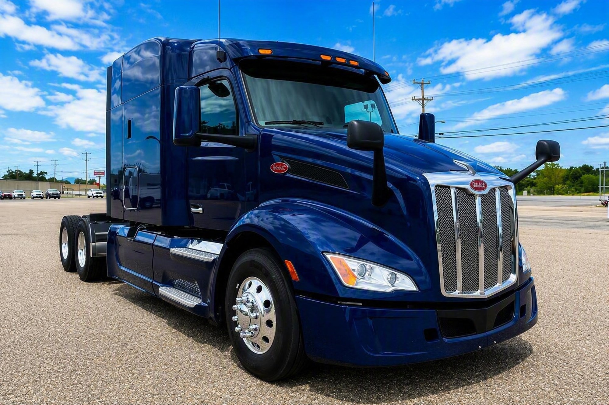 2024 Peterbilt 579 2024 Peterbilt 579 - image 3 of 6