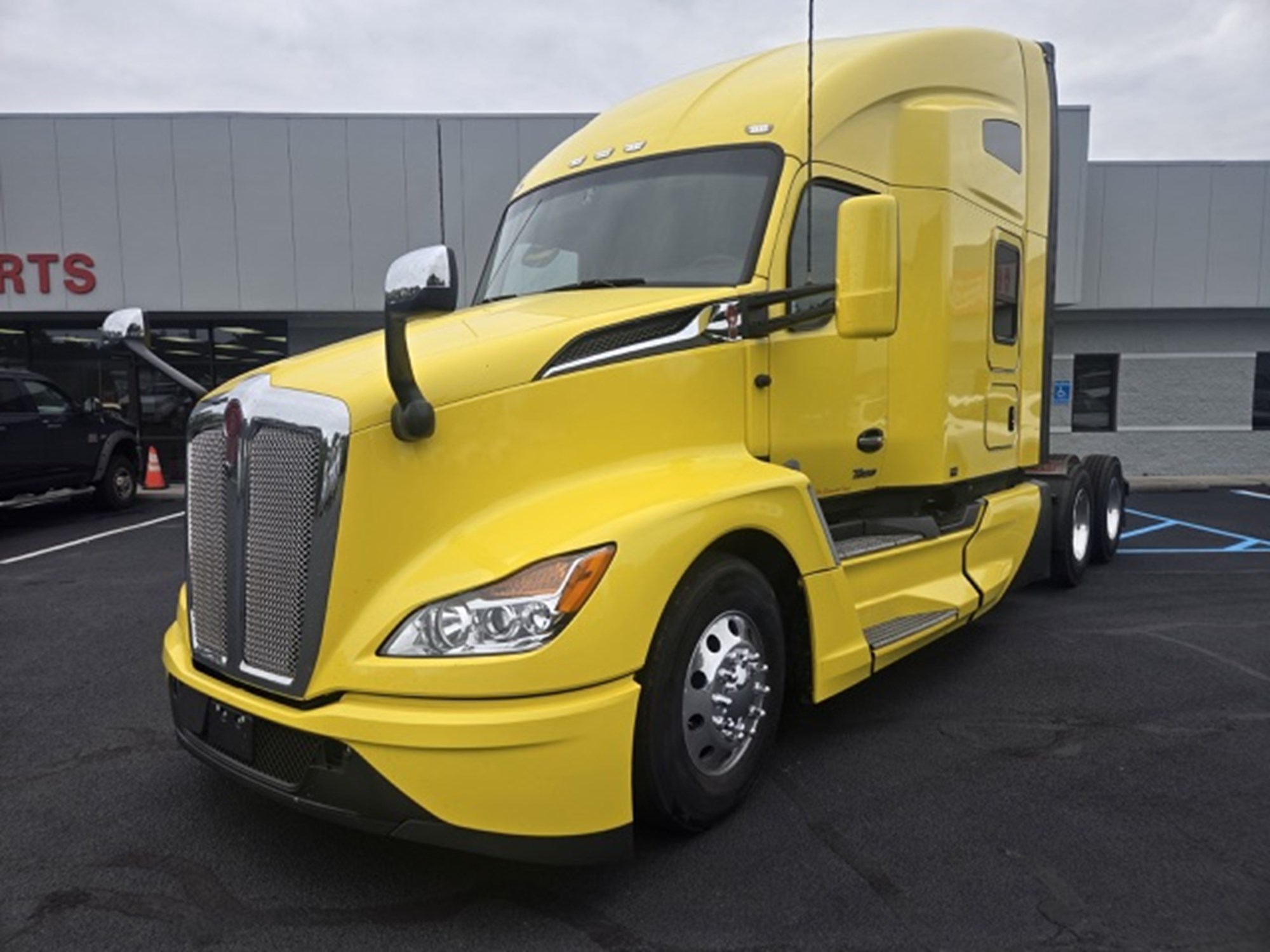 2024 Kenworth T680 2024 Kenworth T680 - image 6 of 6