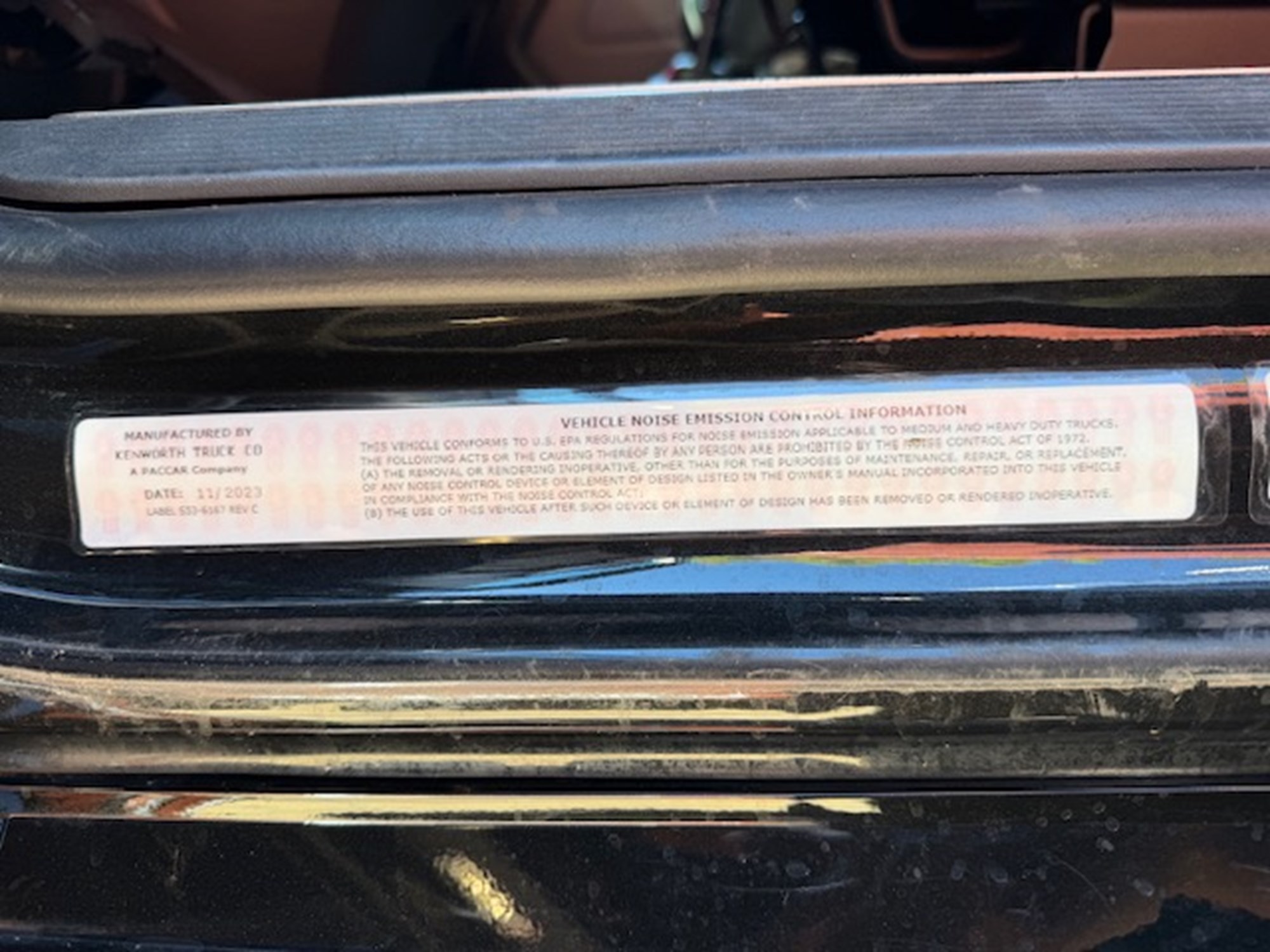 2024 Kenworth T880 RJ383834U-10 2024 Kenworth T880 RJ383834U-10