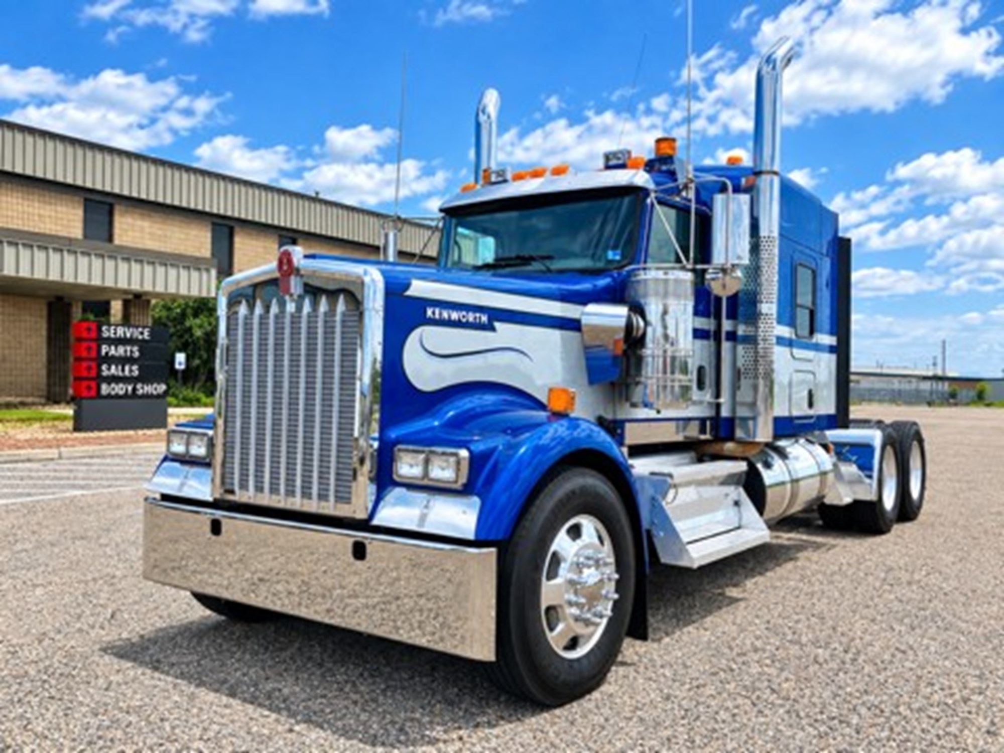 2024 Kenworth W900B 2024 Kenworth W900B - image 1 of 6