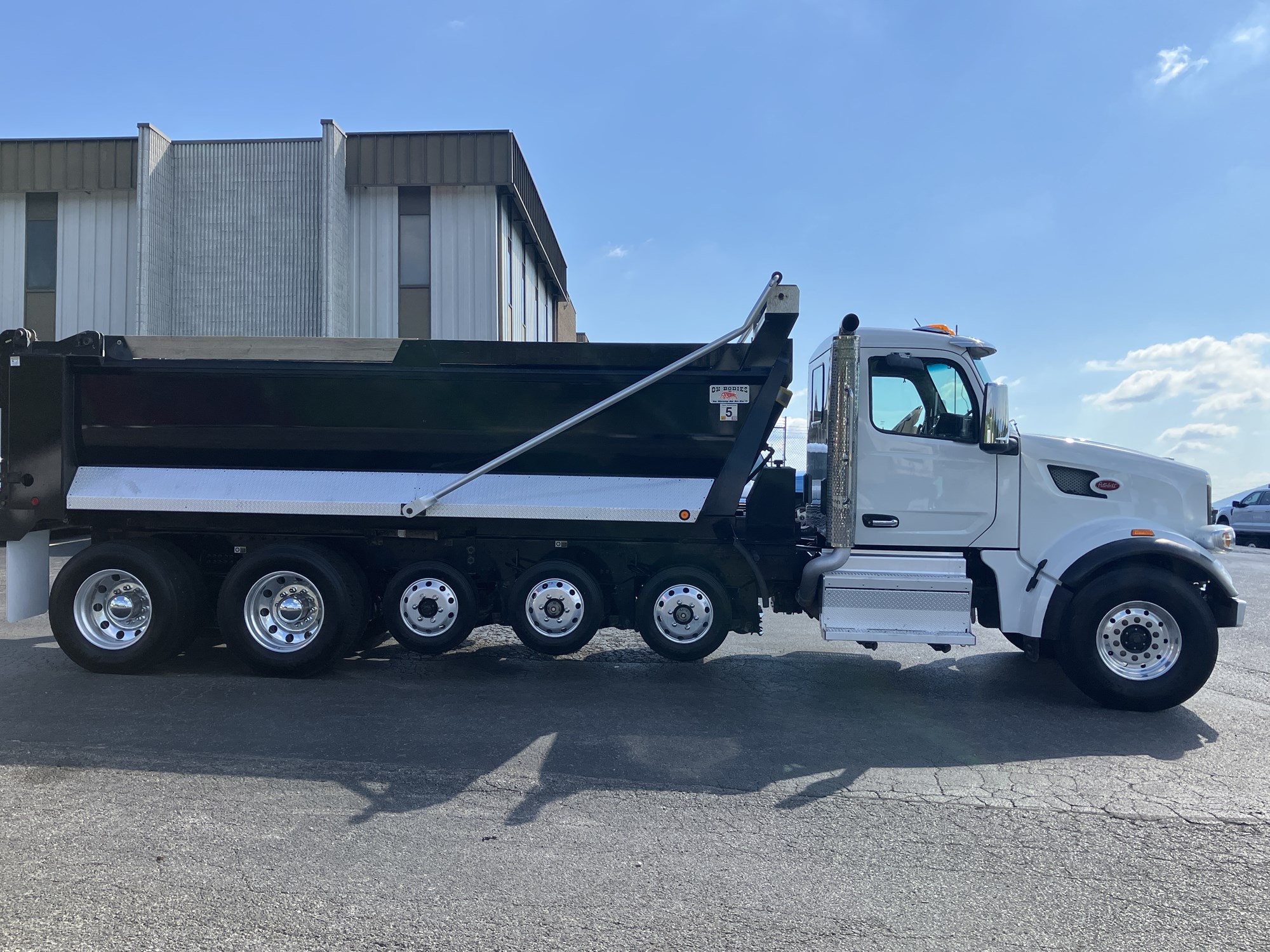 2025 Peterbilt 567 SD713986U-07 2025 Peterbilt 567 SD713986U-07