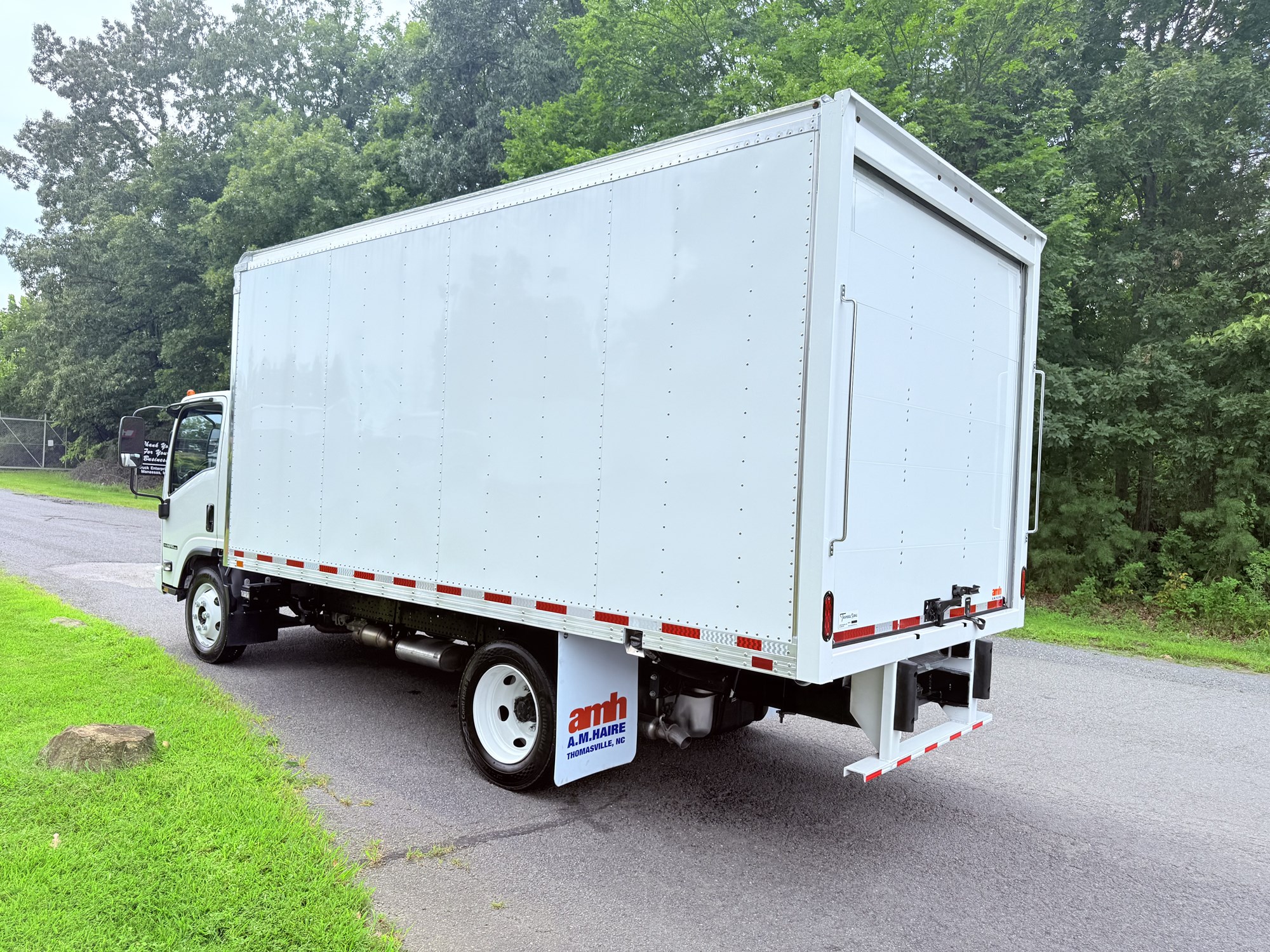 2026 Isuzu NPRGASHD 1F3 2026 Isuzu NPRGASHD 1F3 - image 5 of 6